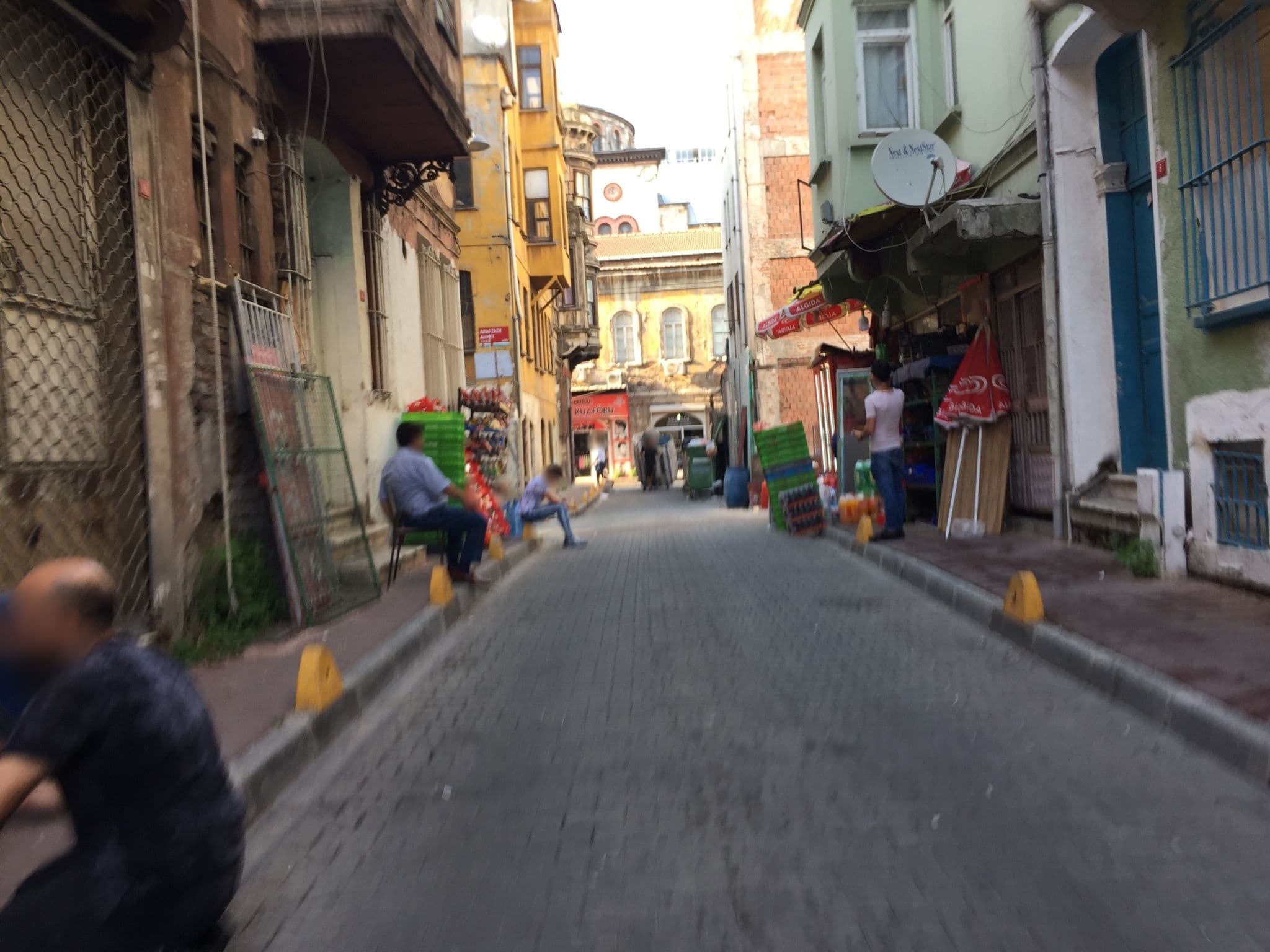 Street view near THE TRiP İSTANBUL HOTEL, Sultanahmet — © sessiznotalar (CC BY-SA · Mapillary)