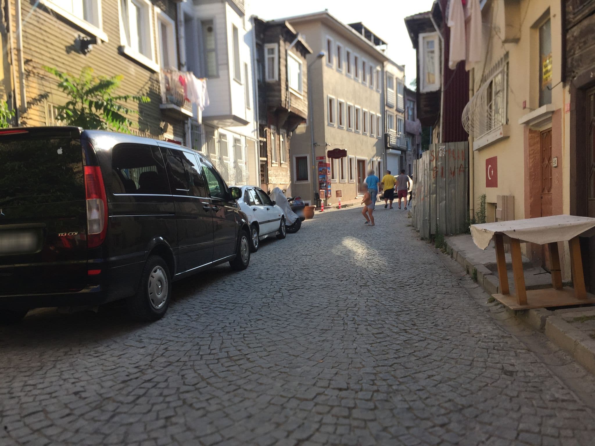 Street view near Piya Boutique Hotel, Sultanahmet — © sessiznotalar (CC BY-SA · Mapillary)