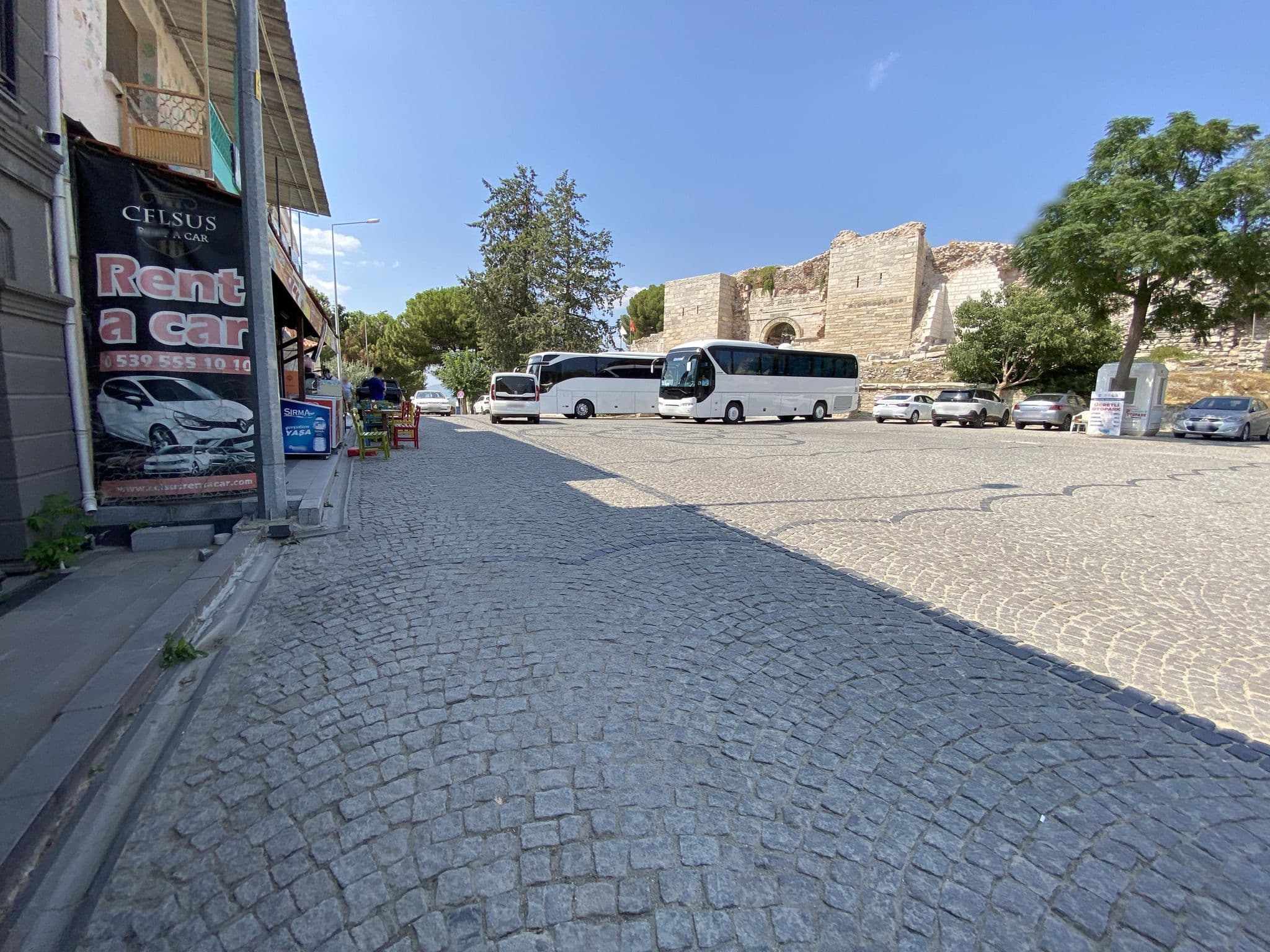 Street view near Kallinos Hotel, Selçuk — © asturksever (CC BY-SA · Mapillary)