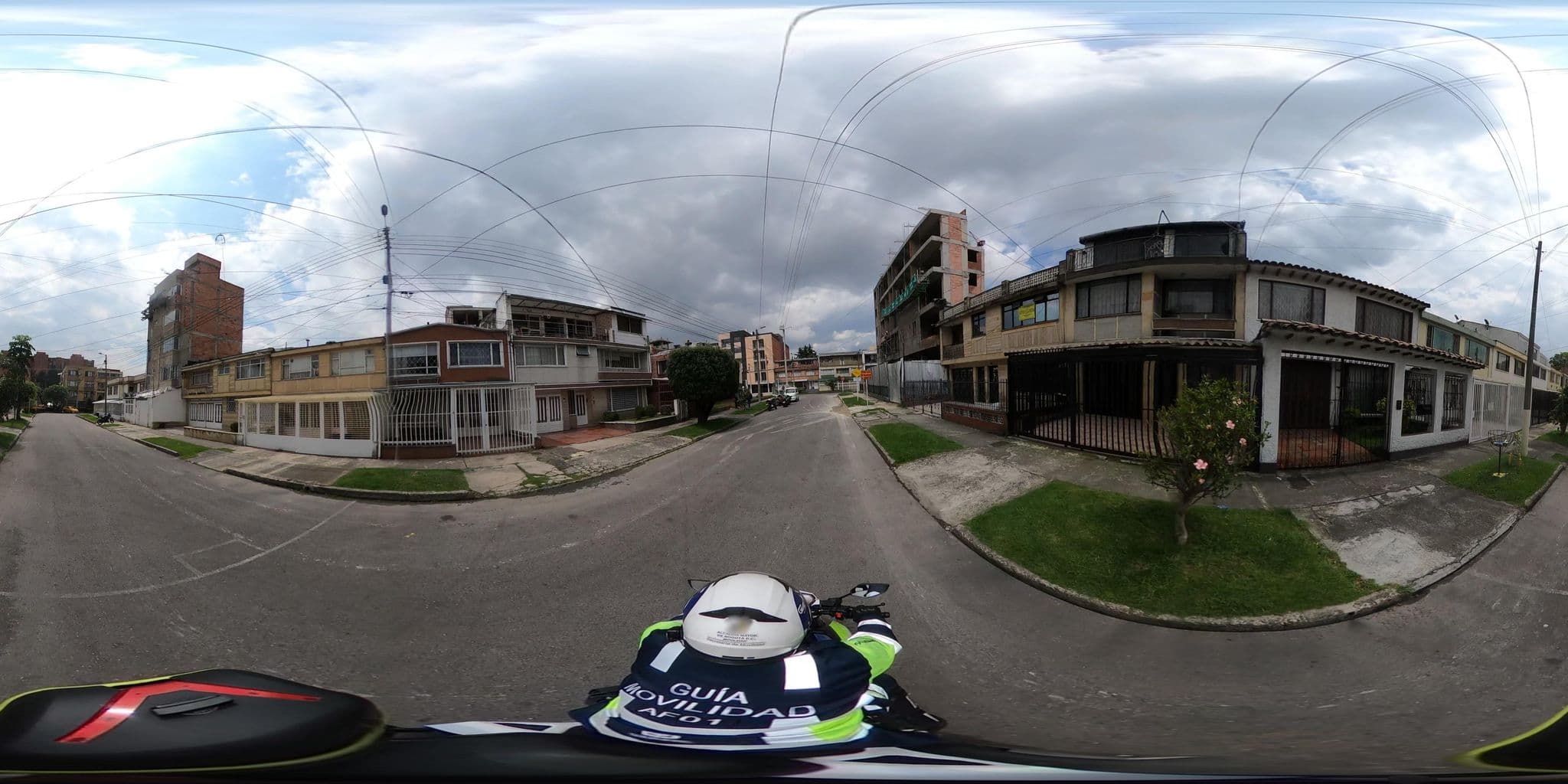 Street view near El rojito, Bogotá — © cgalindop (CC BY-SA · Mapillary)