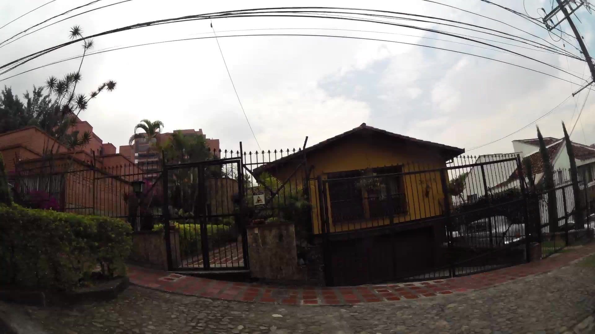 Street view near EcoHub Hotel Medellín, Medellín — © kaartcam (CC BY-SA · Mapillary)