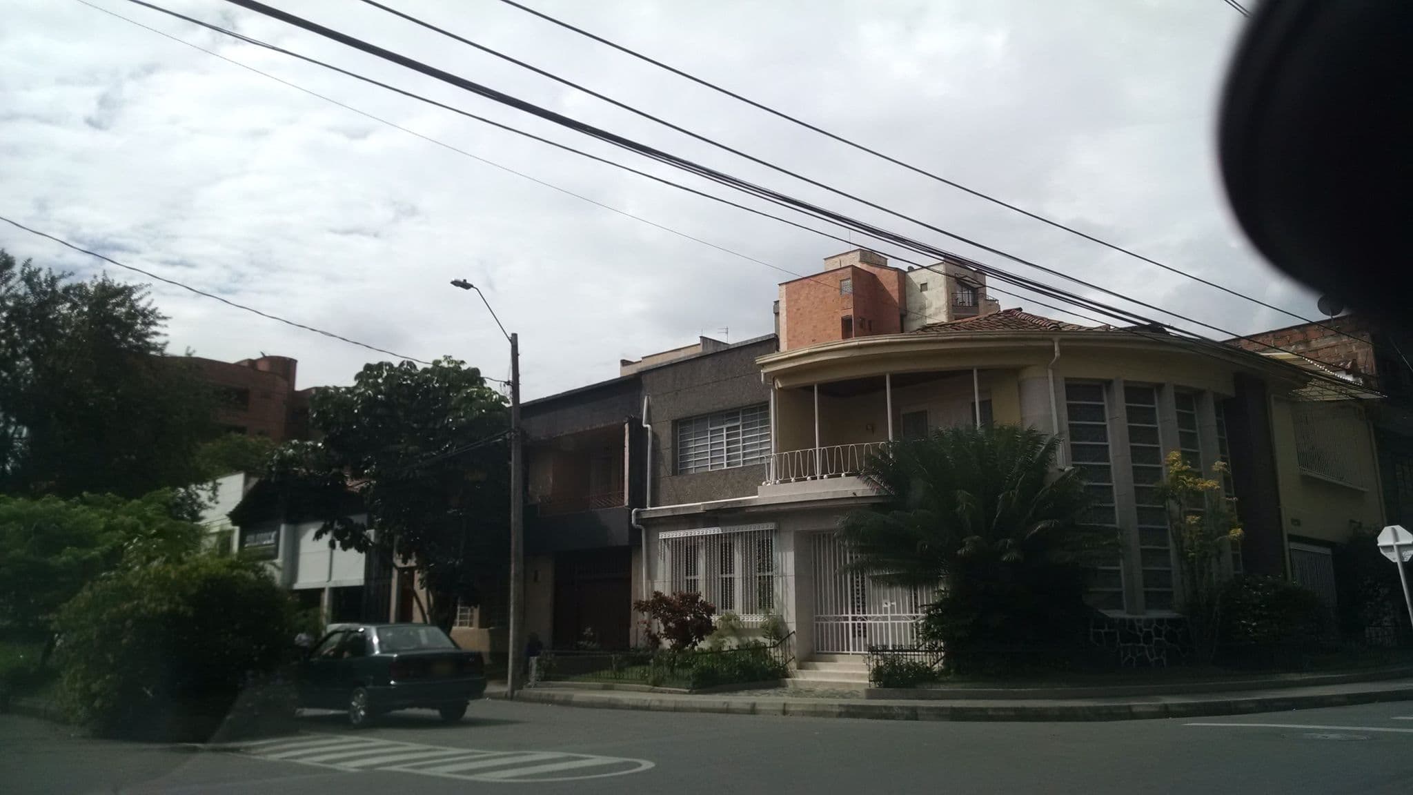 Street view near Bakú Laureles Hostel, Medellín — © kleper (CC BY-SA · Mapillary)