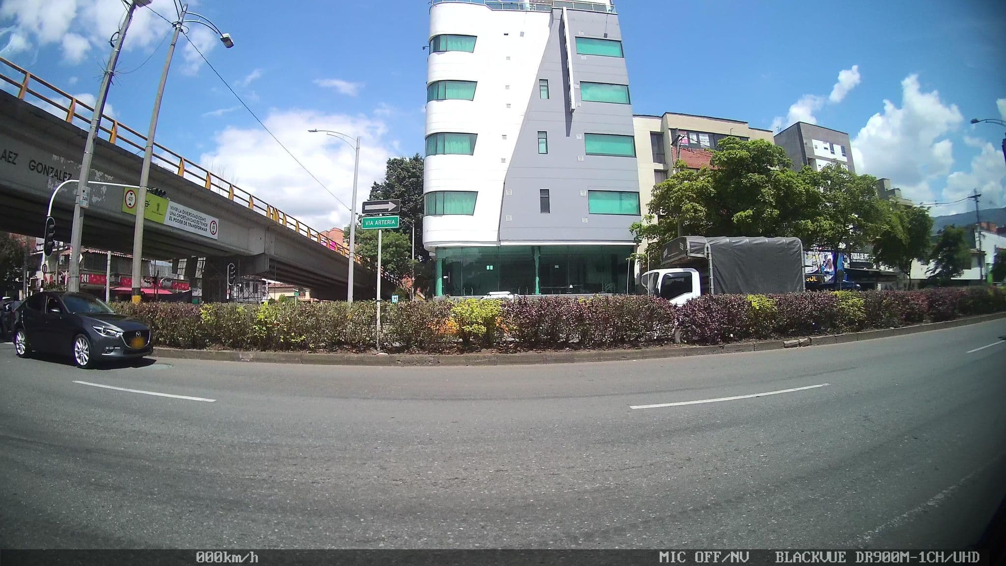 Street view near Sofa King Good Hostel, Medellín — © kaart_4 (CC BY-SA · Mapillary)