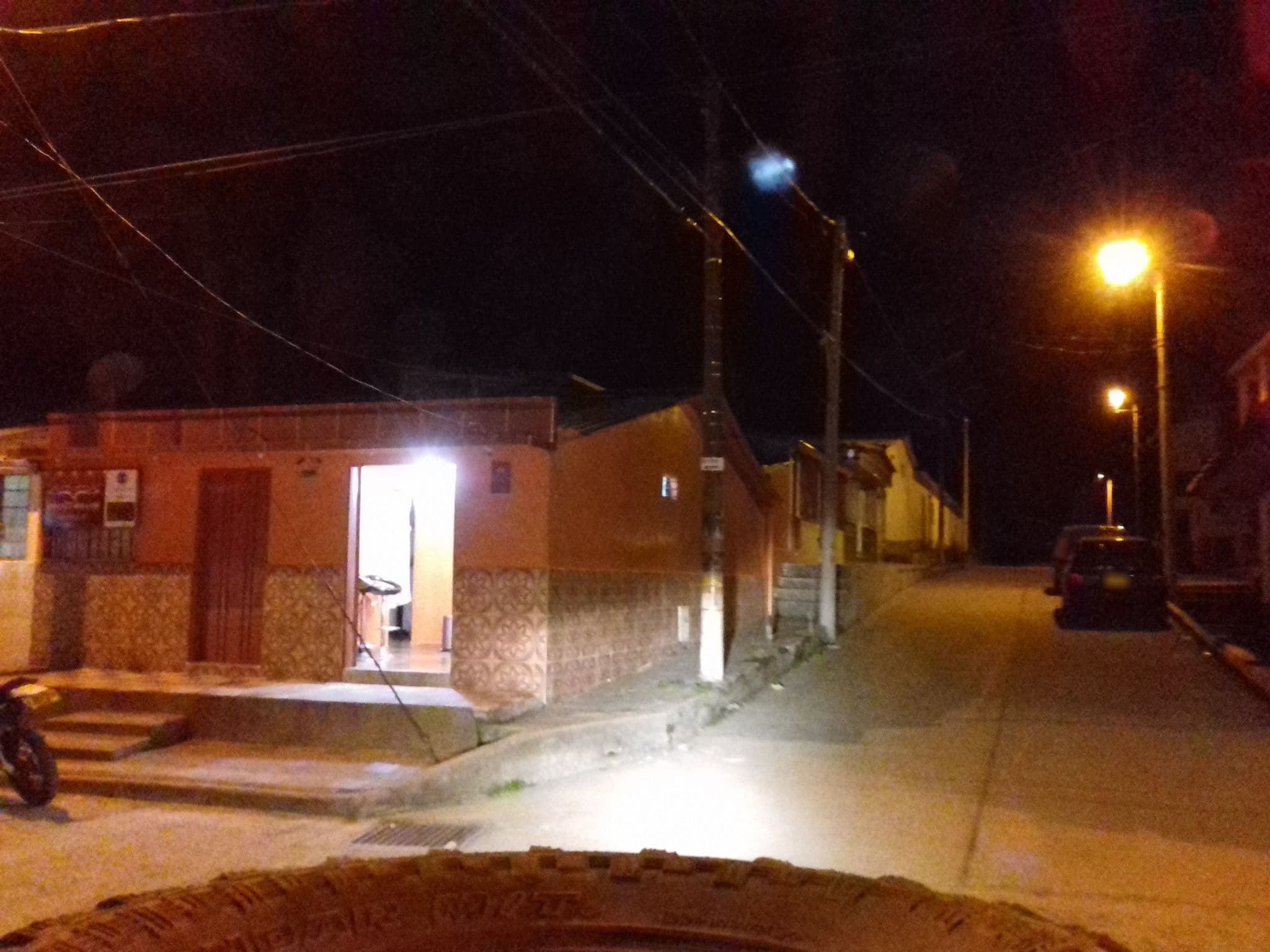 Street view near San Pedro Salento - ApartaHotel || Hotel Alquilar - Rentar Apartamento Casa Quindio, Salento — © colombia_tour (CC BY-SA · Mapillary)