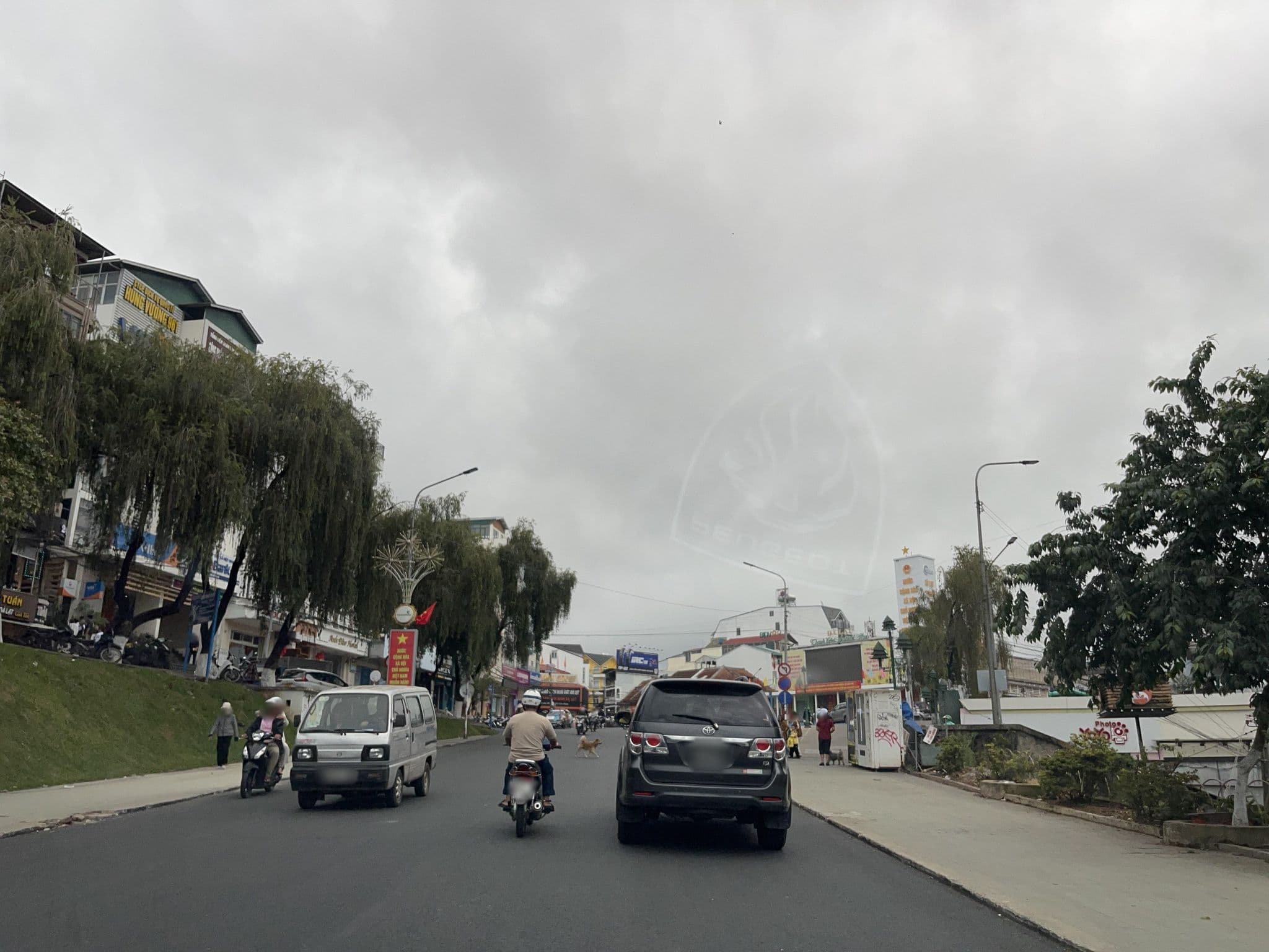 Street view near Nice Dream Hotel, Ðà Lạt — © DriveWithHoang (CC BY-SA · Mapillary)