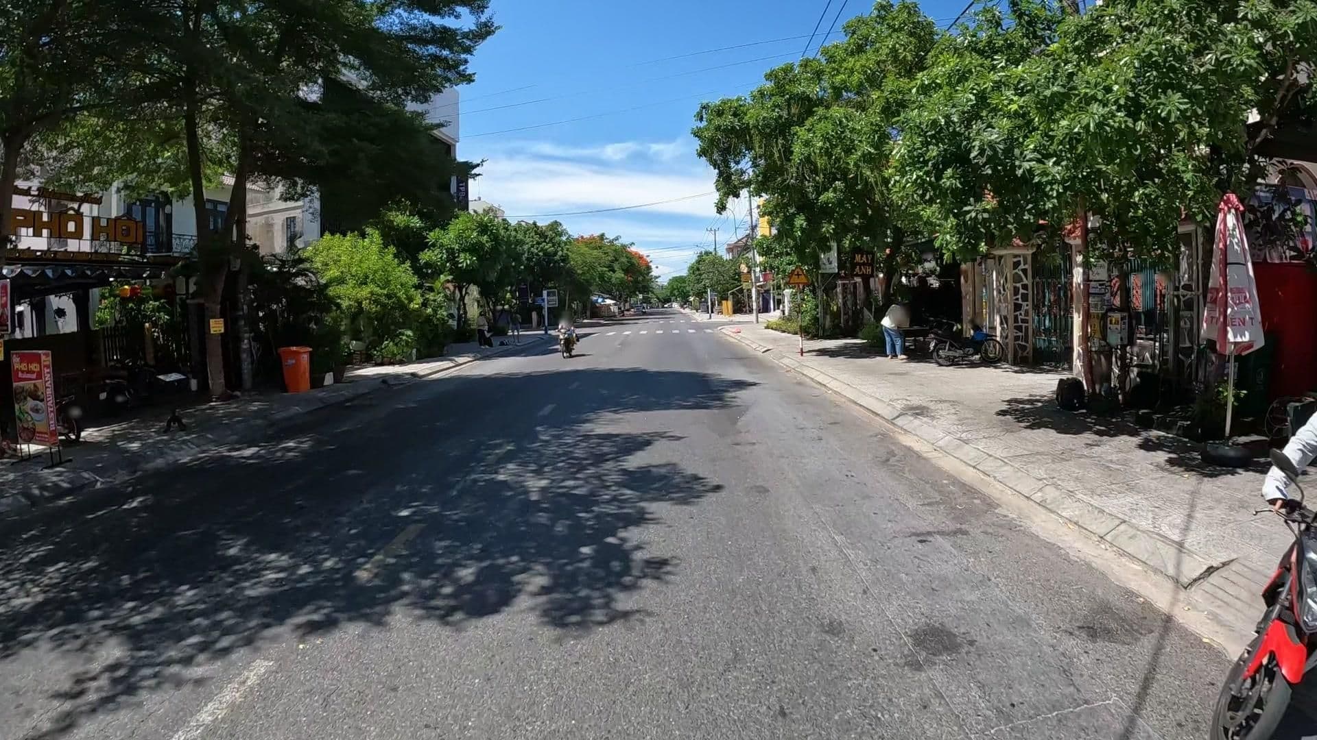 Street view near Silkian Hoian Hotel & Spa, Hoi An — © lucomsky (CC BY-SA · Mapillary)