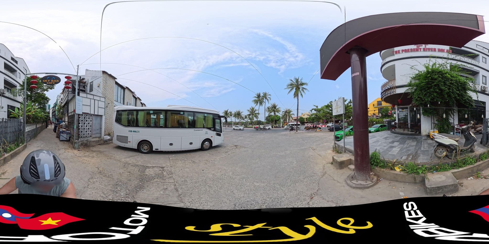 Street view near The Present River Hoi An Villa, Hoi An — © DaniW42 (CC BY-SA · Mapillary)