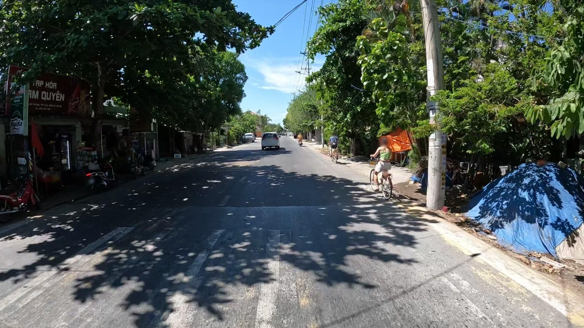 Street view near Golden Star Villa Hoi An - Three-Bedroom Villa, Tra Que Vegetable Village — © lucomsky (CC BY-SA · Mapillary)