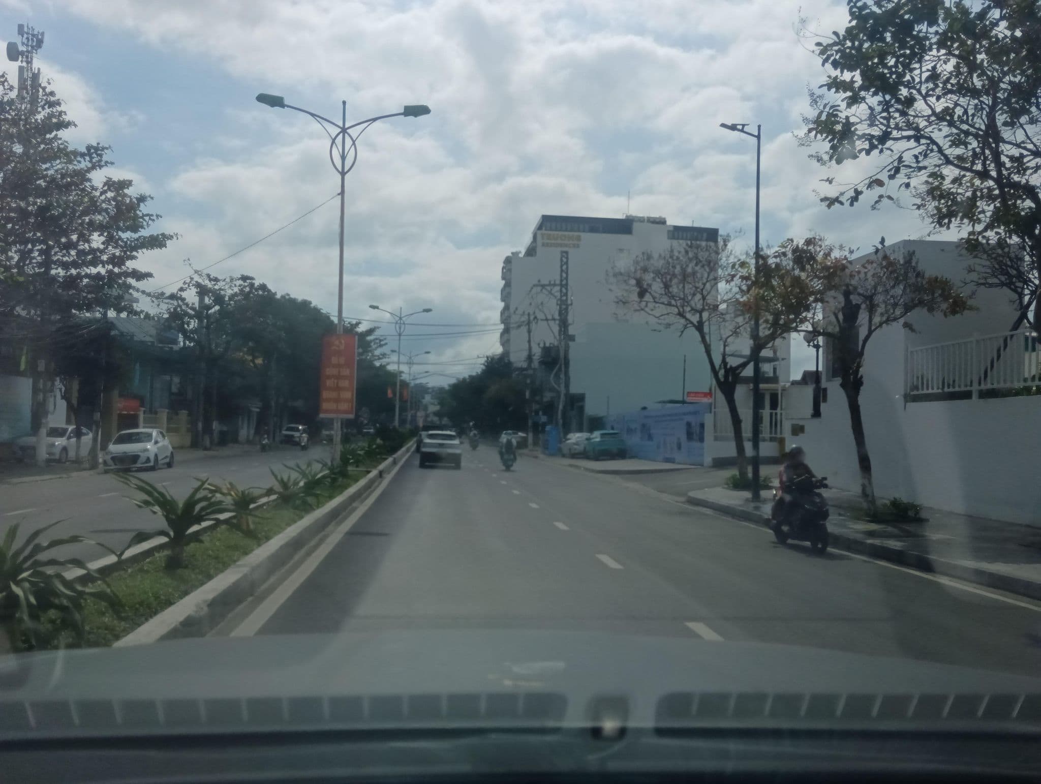 Street view near Aqua Seaview, Nha Trang — © builangbat (CC BY-SA · Mapillary)