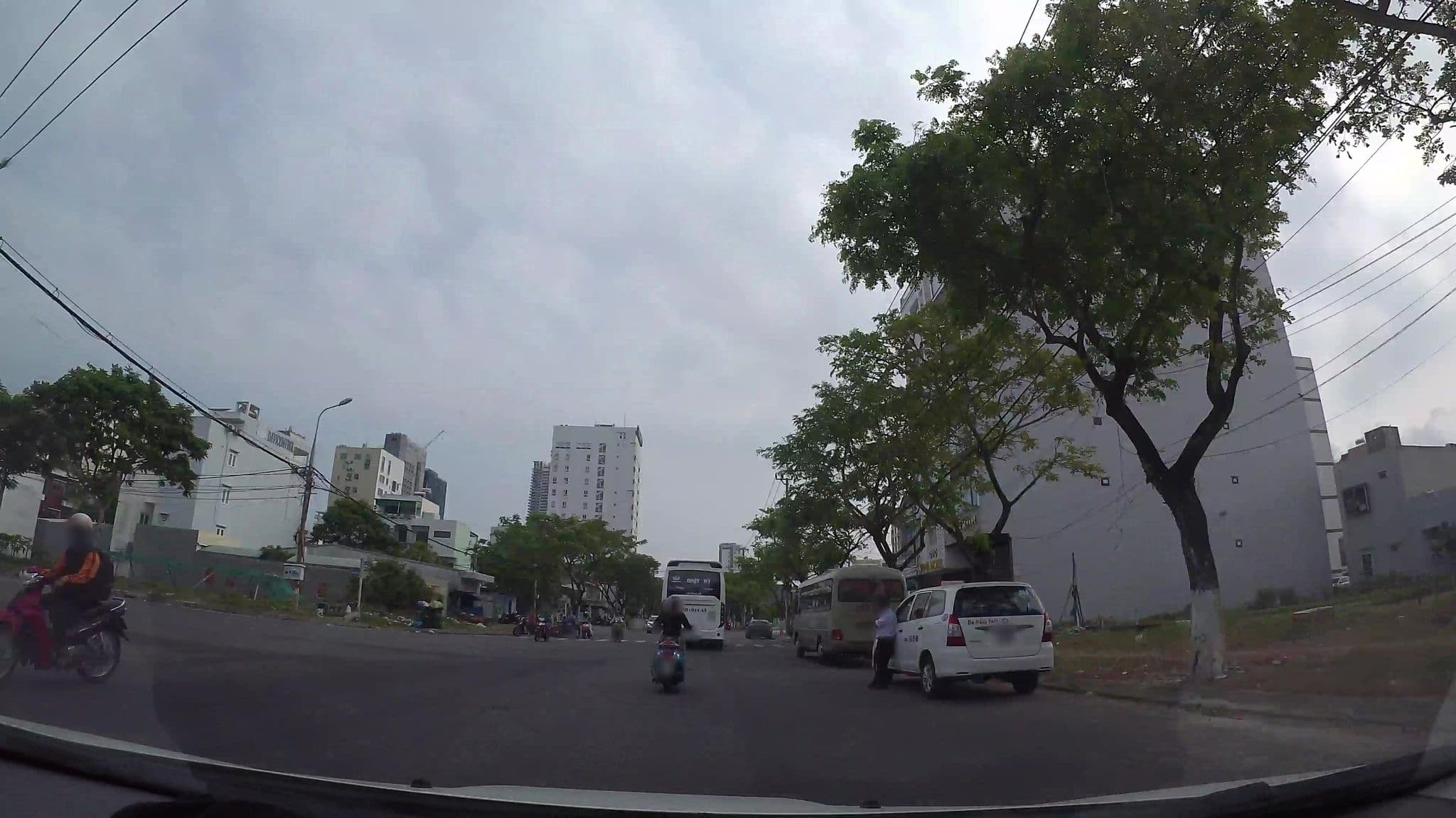 Street view near Bluzen Hotel Danang (Khách sạn Bluzen Đà Nẵng), An Hải — © kaartcam (CC BY-SA · Mapillary)