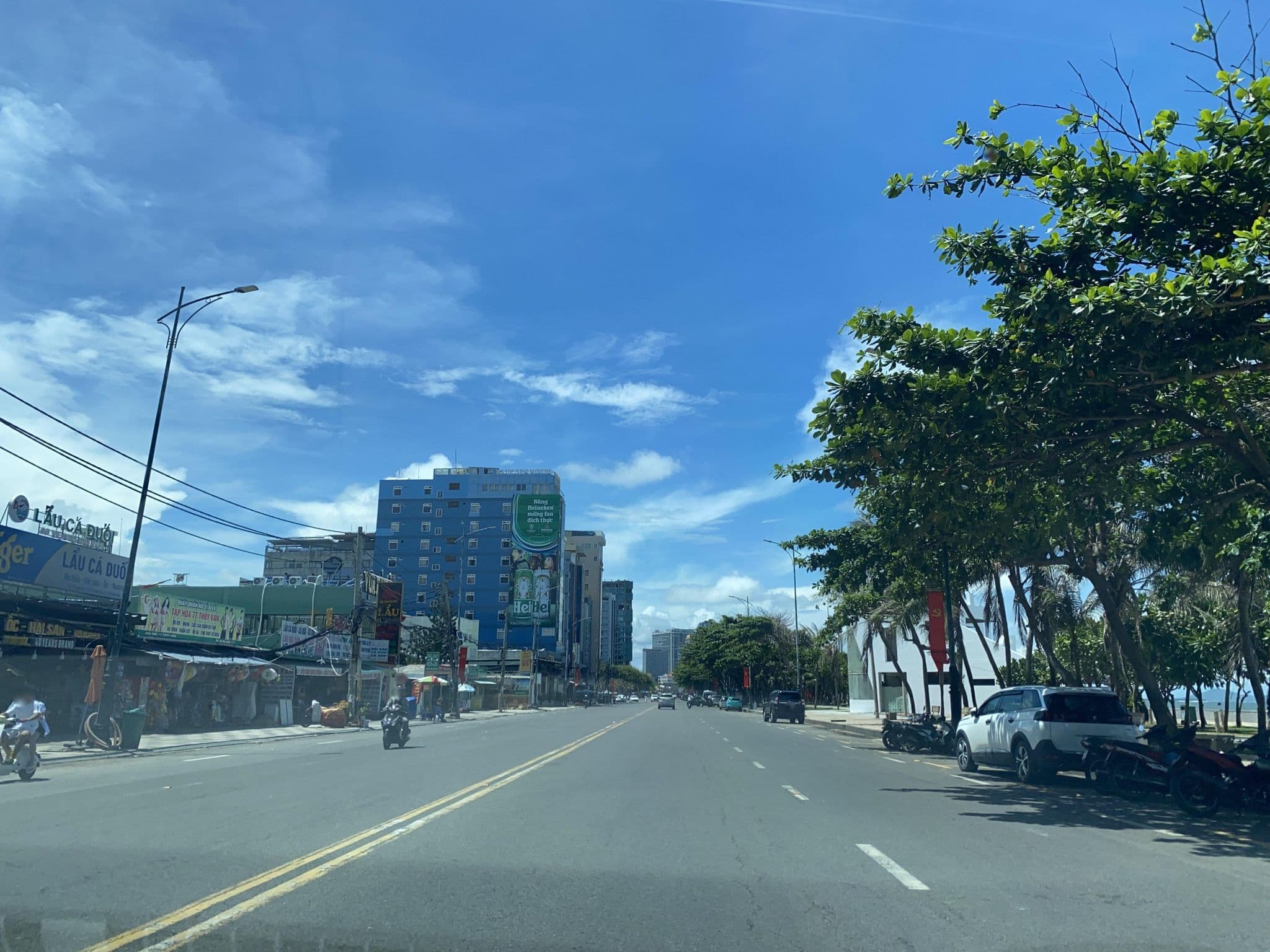 Street view near Premier Pearl Hotel, Vũng Tàu — © DriveWithHoang (CC BY-SA · Mapillary)