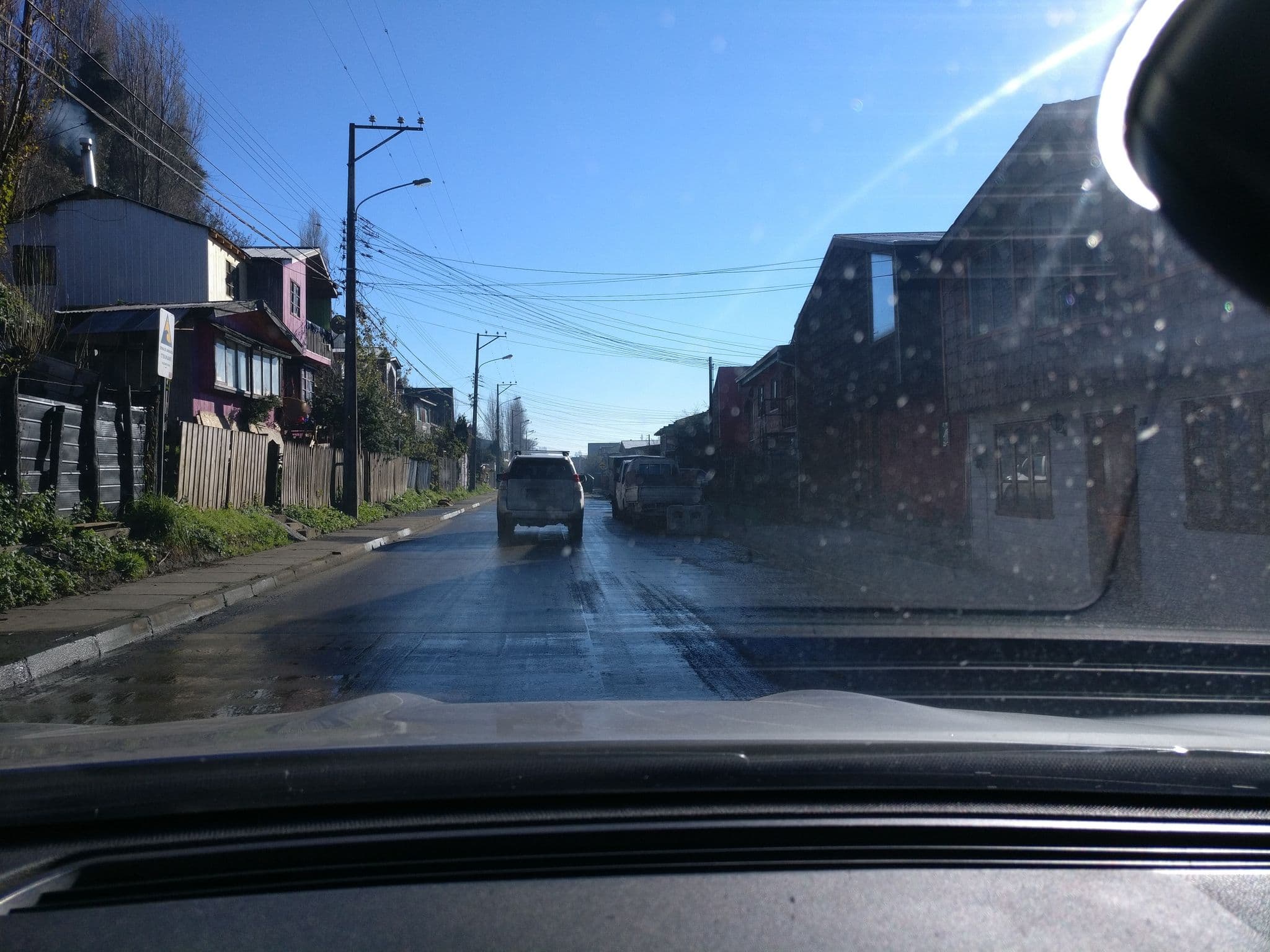 Street view near Palafito Entre Mar y Tierra B&B, Castro — © felipeeugenio (CC BY-SA · Mapillary)