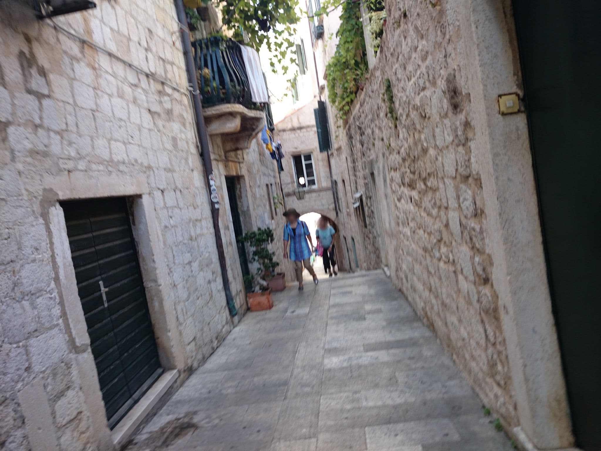 Street view near The Byron Dubrovnik, Dubrovnik — © ebel (CC BY-SA · Mapillary)