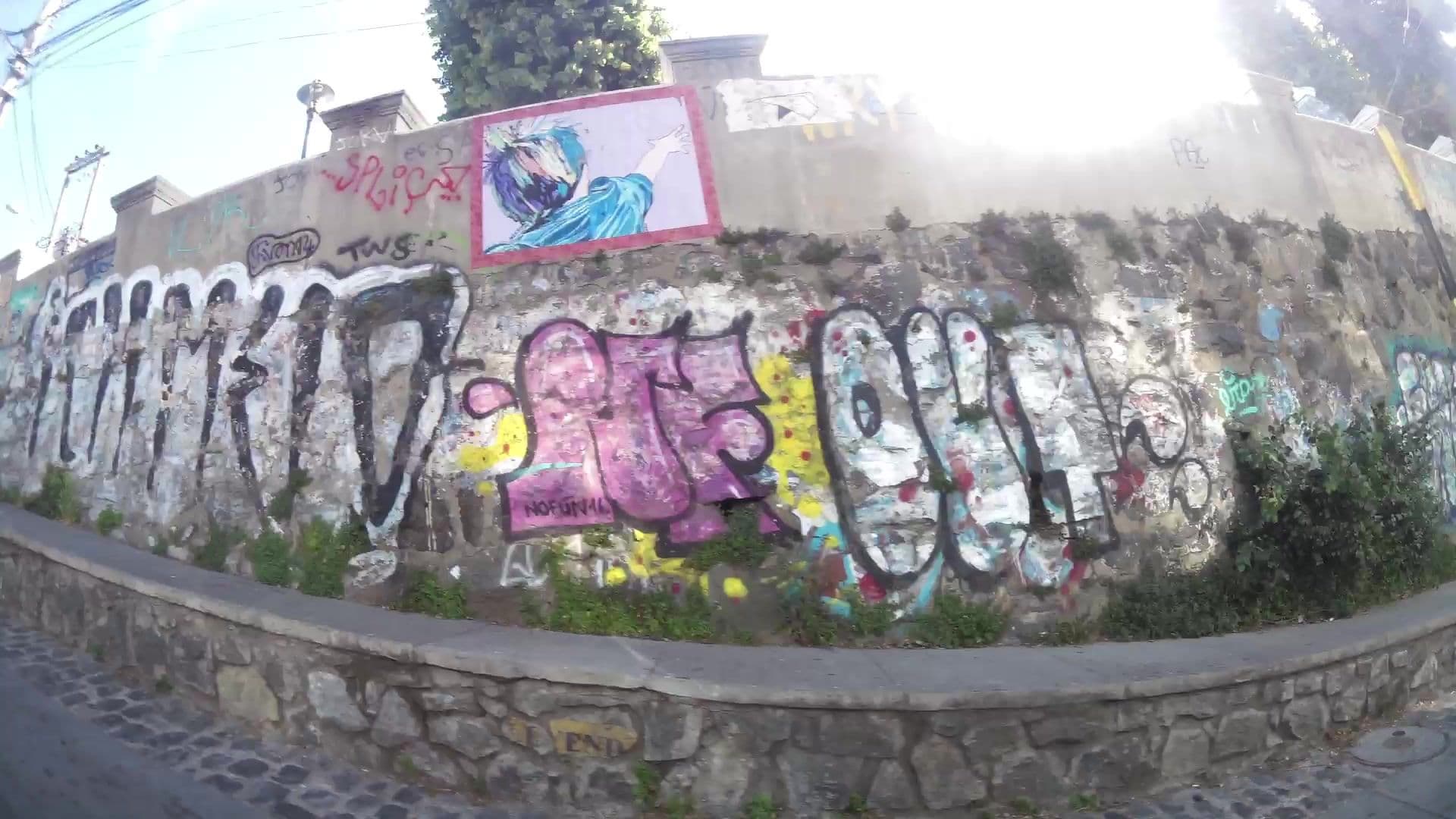 Street view near Hostal Barrio Paraíso, Valparaíso