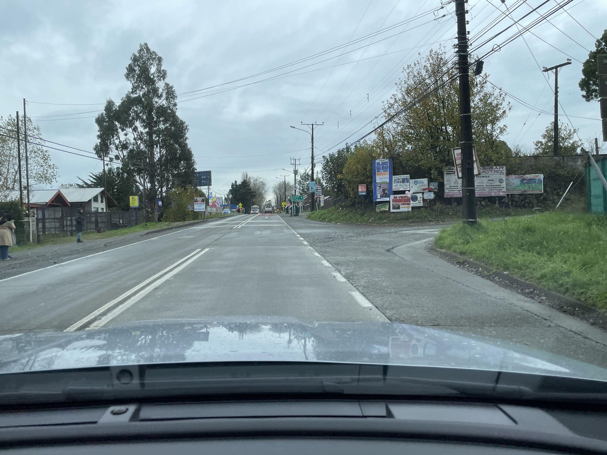 Street view near Cabañas Kiñeco, Puerto Montt — © ariellopez (CC BY-SA · Mapillary)