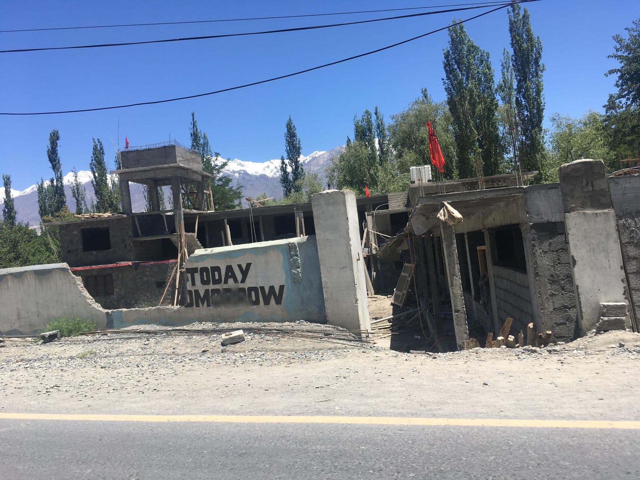 Street view near Polo Land Hotel by Skyline, Skardu — © Mishele90 (CC BY-SA · Mapillary)