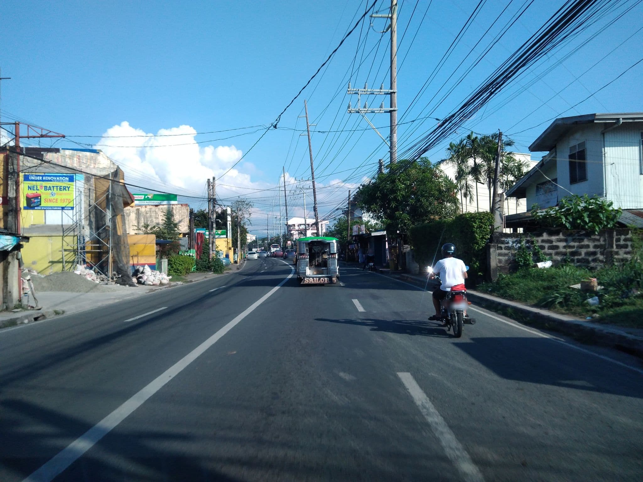 Street view near RedDoorz @ Aerial Hotel Los Baños, Los Baños — © mdgabriel (CC BY-SA · Mapillary)
