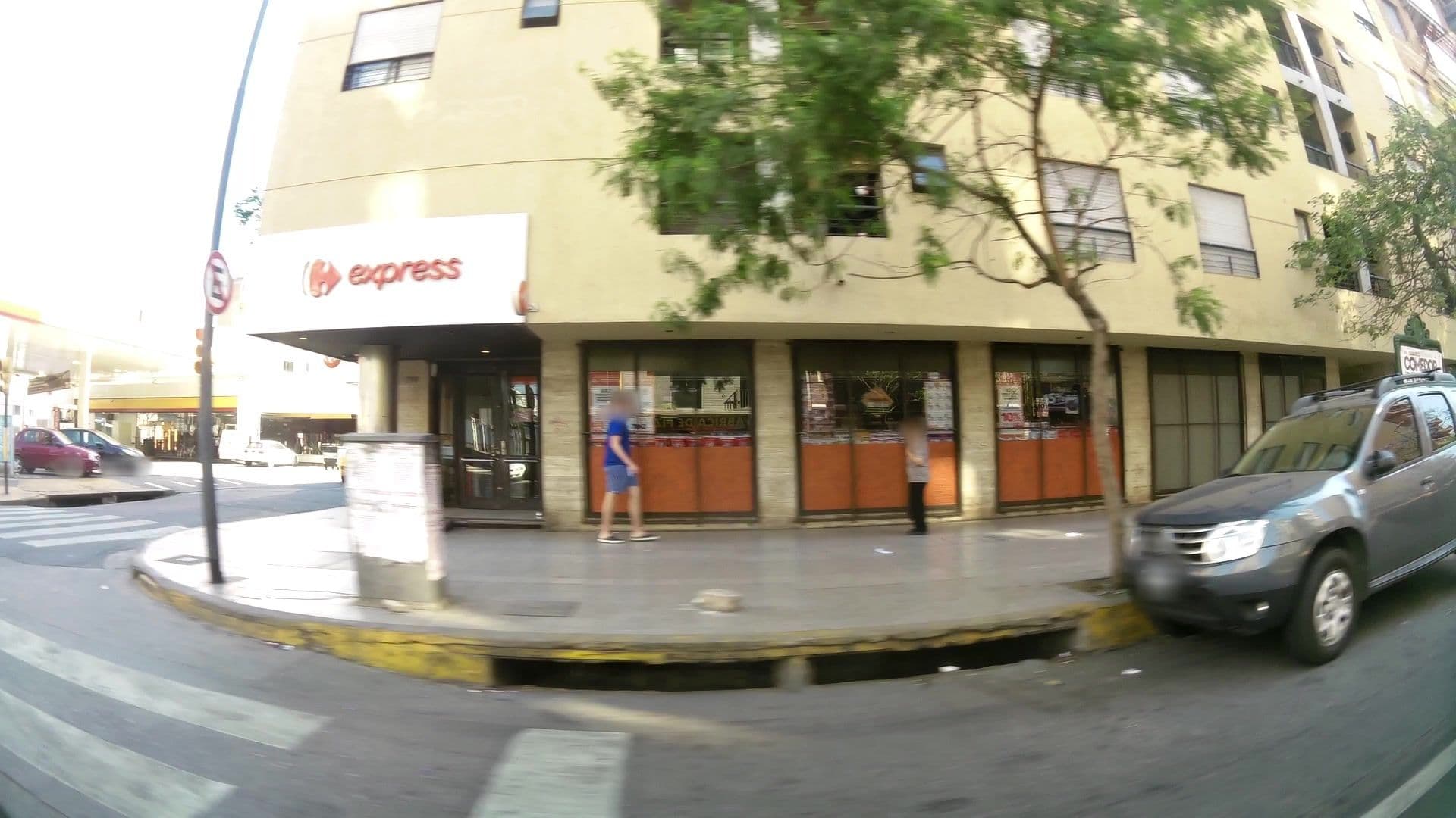 Street view near Casi Guemes Hotel, Córdoba — © kaartcam (CC BY-SA · Mapillary)