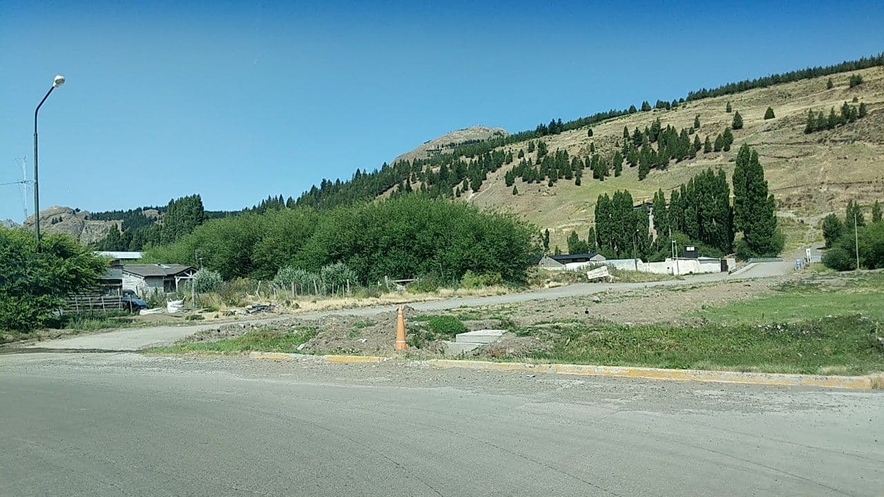 Street view near Casa Araucaria, Esquel — © v987412 (CC BY-SA · Mapillary)