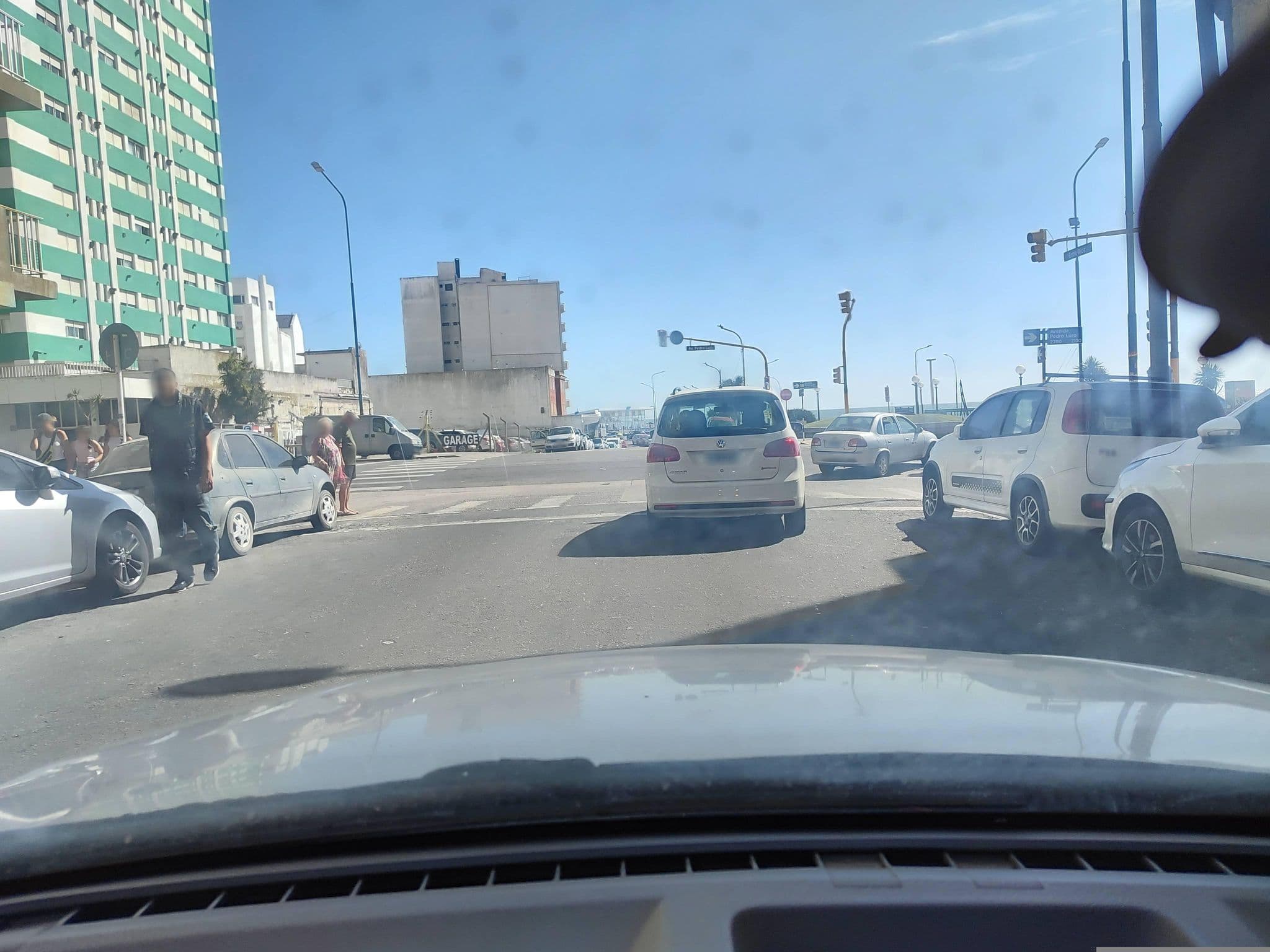 Street view near King's Hotel, Mar del Plata — © Kaart_Local (CC BY-SA · Mapillary)