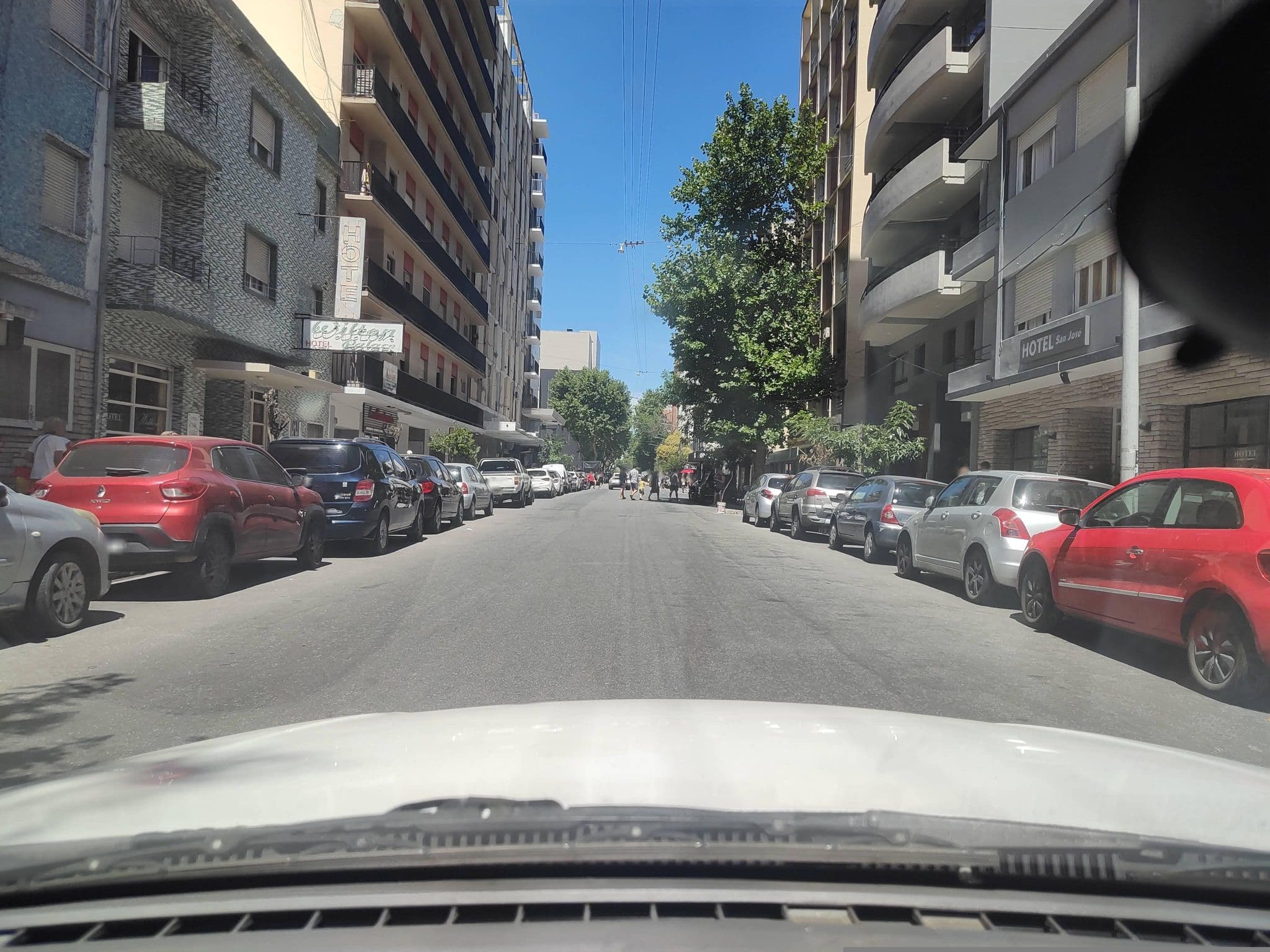 Street view near Hotel Jorgito, Mar del Plata — © Kaart_Local (CC BY-SA · Mapillary)