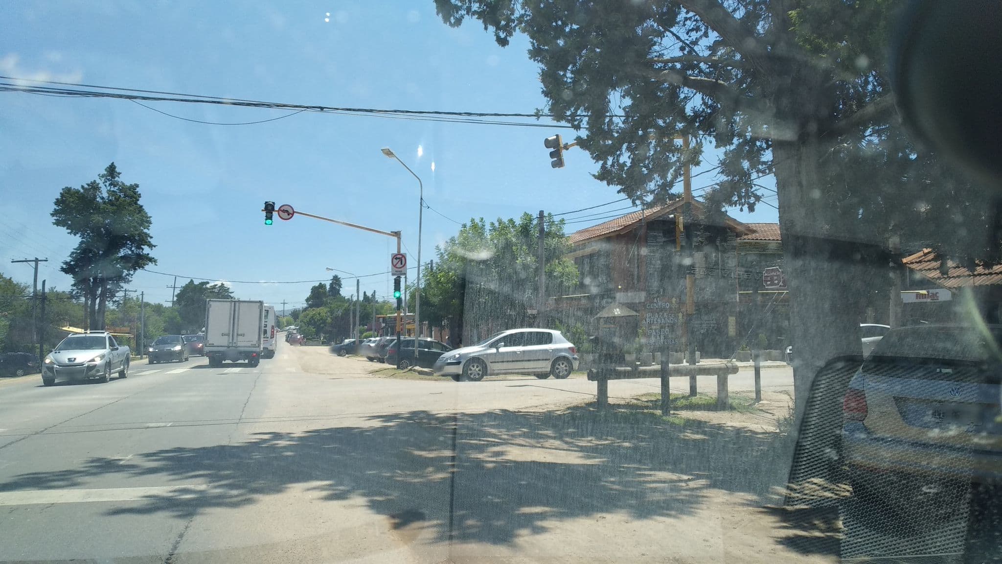 Street view near cabañas nono, Nono — © nicfer (CC BY-SA · Mapillary)