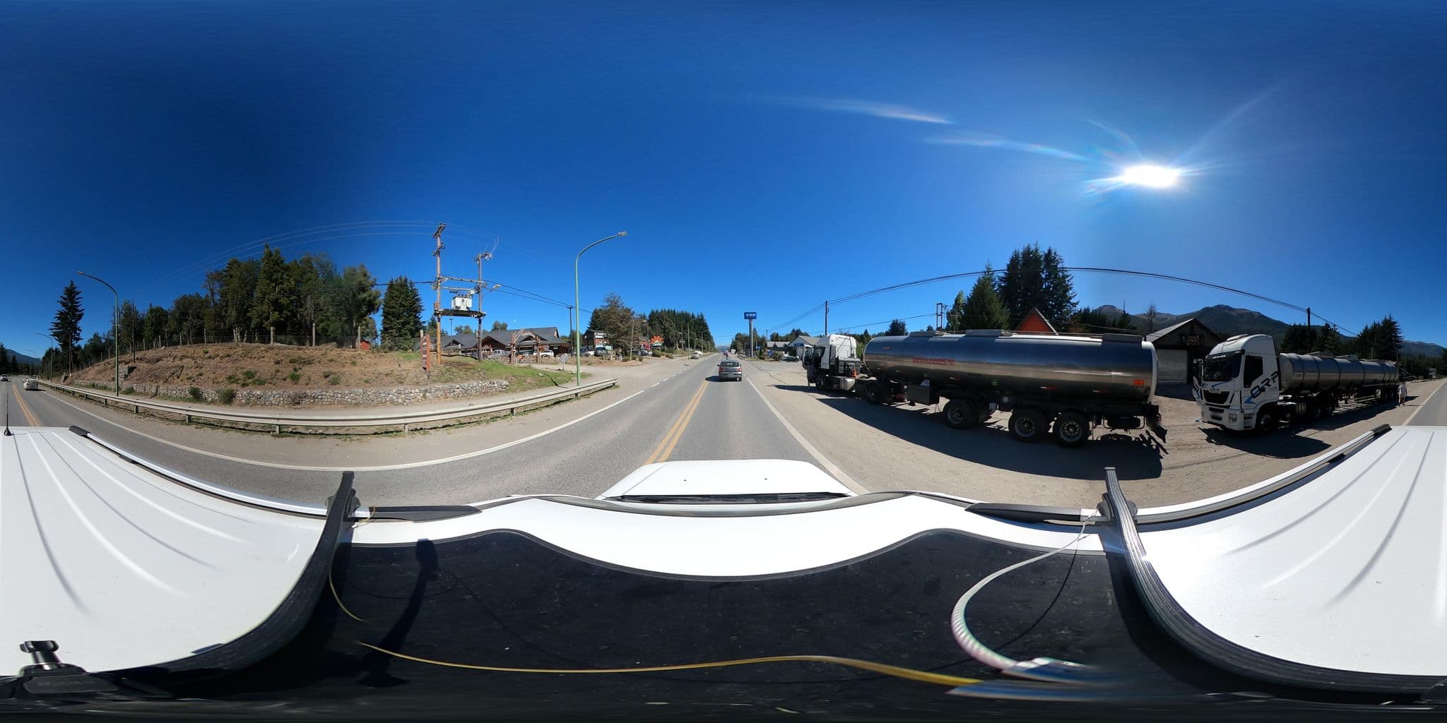 Street view near UNQUEHUE Apartamentos Dormis y Camping, Villa La Angostura — © Kaart_Local (CC BY-SA · Mapillary)