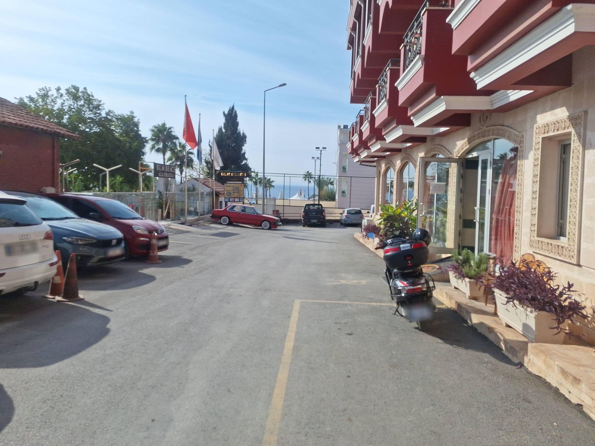 Street view near Bilem Hotel Beach & Spa, Muratpaşa — © Guria (CC BY-SA · Mapillary)
