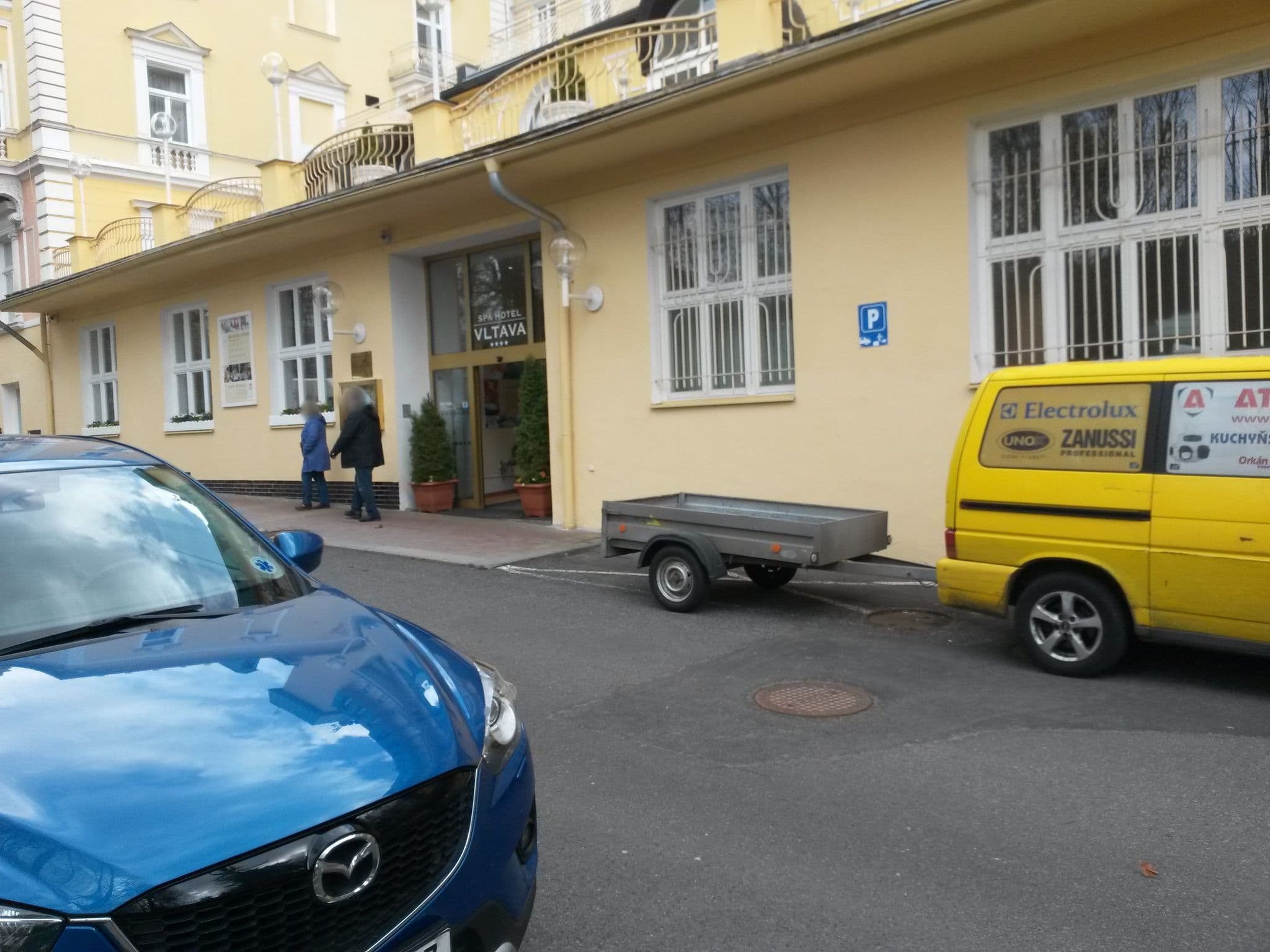 Street view near Ensana Vltava, Mariánské Lázně — © rausk (CC BY-SA · Mapillary)