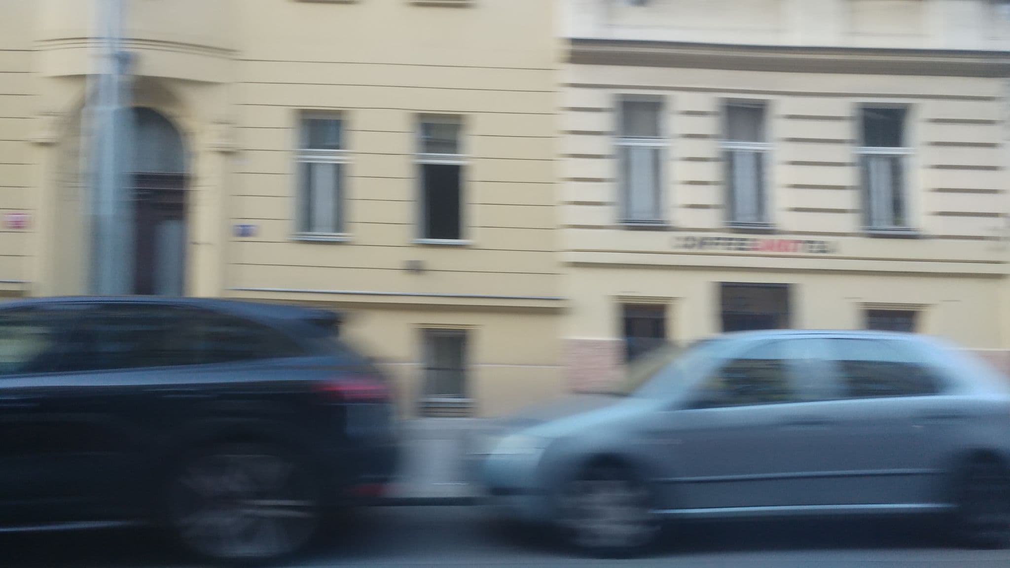 Street view near Old Town Apartments, Žižkov — © pbb (CC BY-SA · Mapillary)