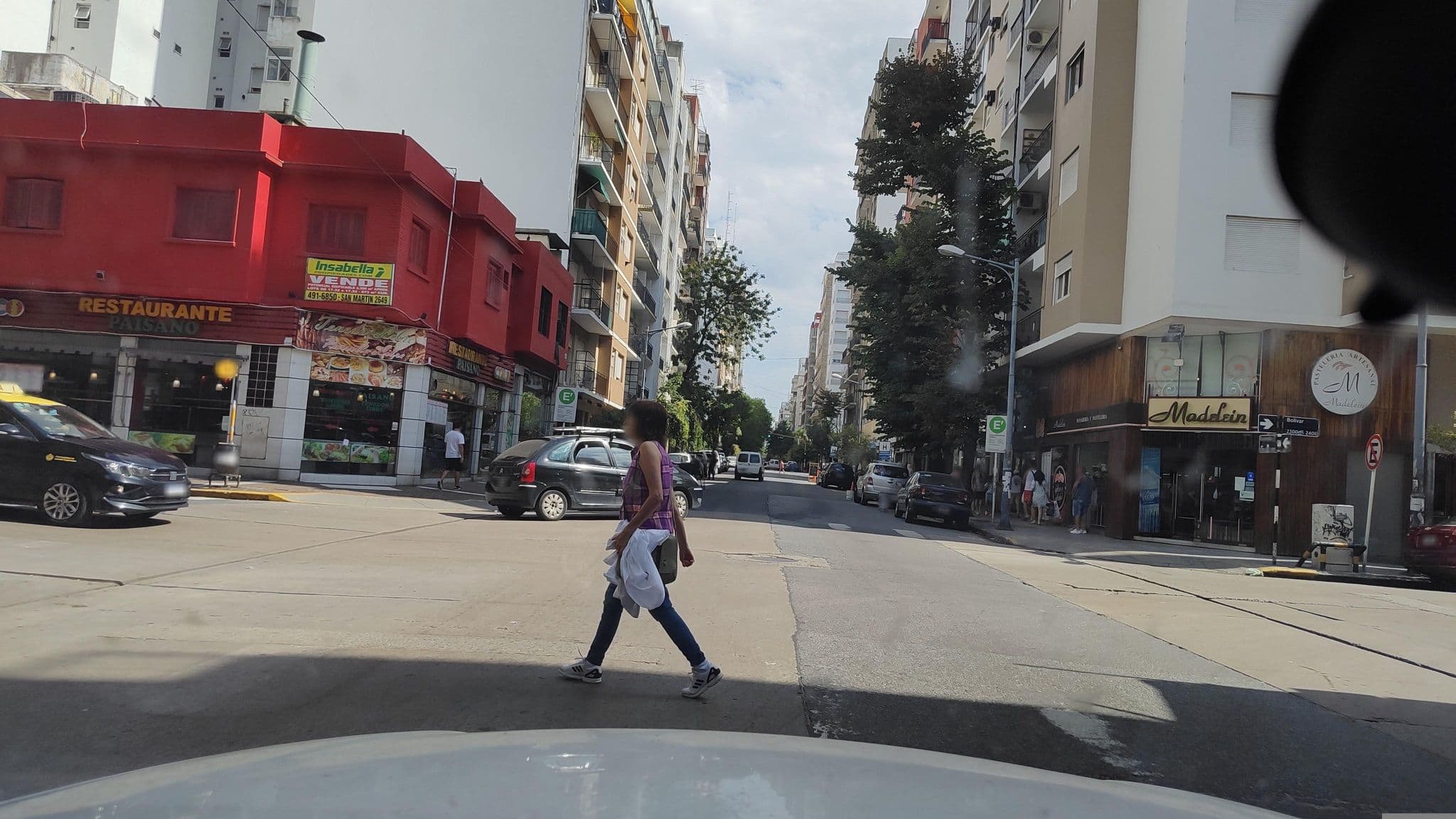 Street view near América, Mar del Plata — © Kaart_Local (CC BY-SA · Mapillary)