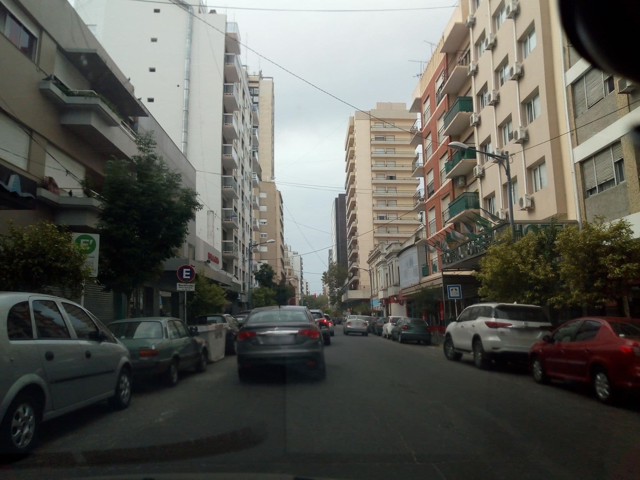 Street view near Hotel Compostela, Mar del Plata — © nicfer (CC BY-SA · Mapillary)