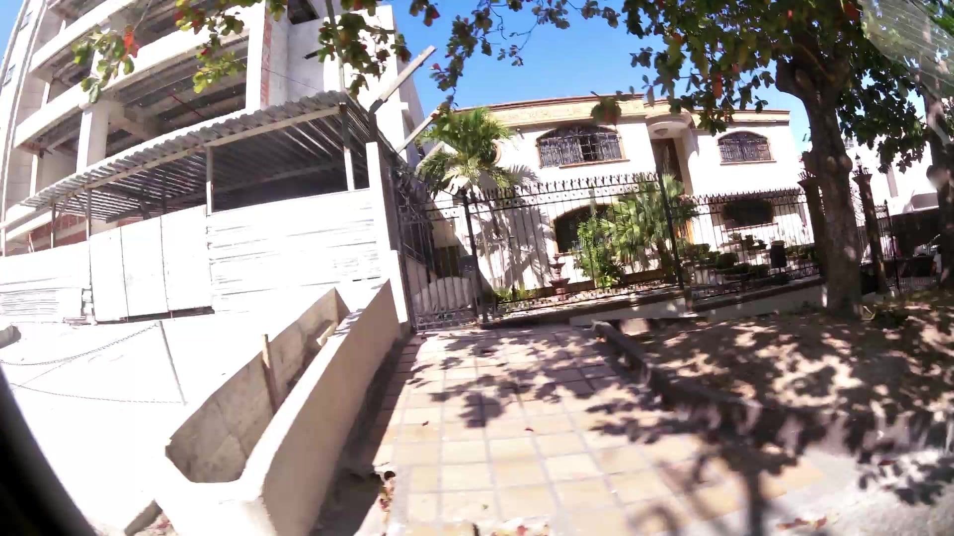 Street view near Hotel Dorado Plaza Alto Prado, Barranquilla — © kaartcam (CC BY-SA · Mapillary)