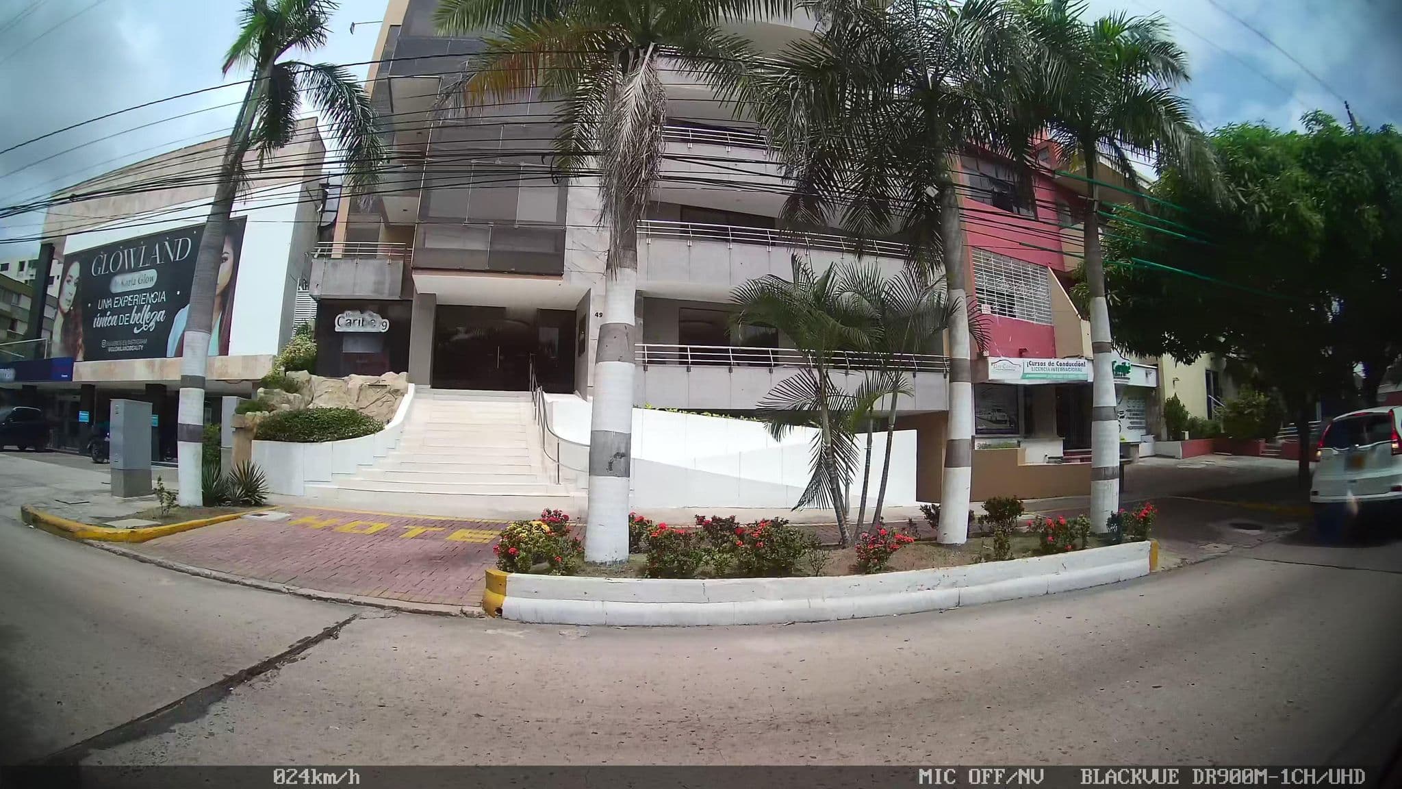 Street view near Hotel Caribe 79, Barranquilla — © kaart_2 (CC BY-SA · Mapillary)