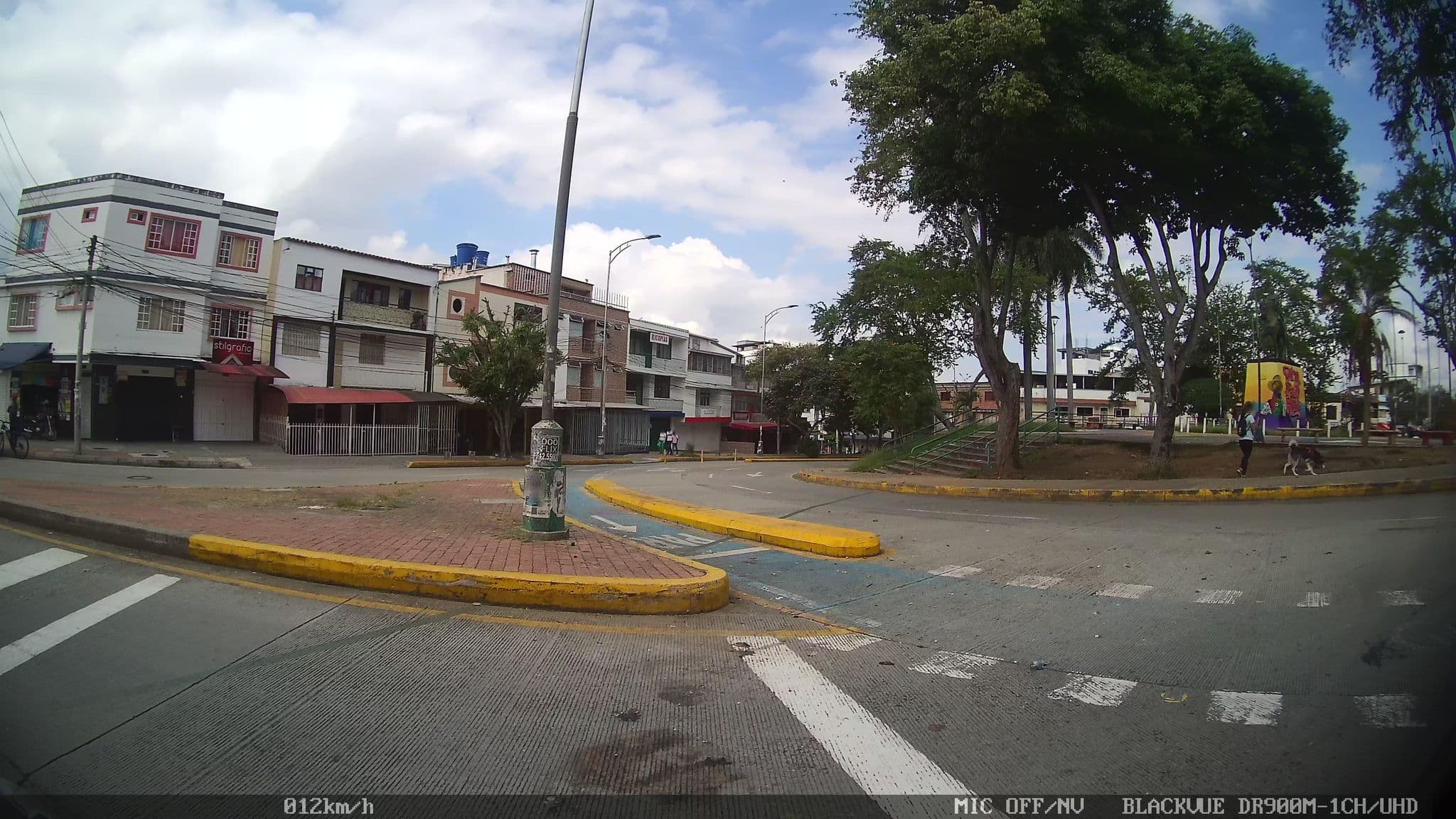 Street view near BLH Business Loft Hotel, Bucaramanga — © kaart_2 (CC BY-SA · Mapillary)