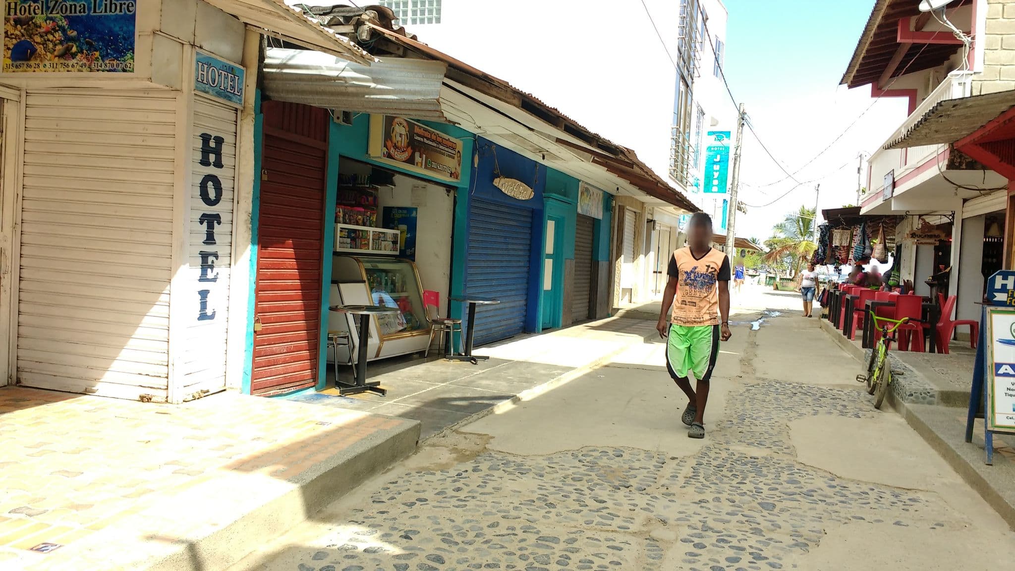 Street view near Hotel Zona Libre Capurgana, Capurganá — © kleper (CC BY-SA · Mapillary)