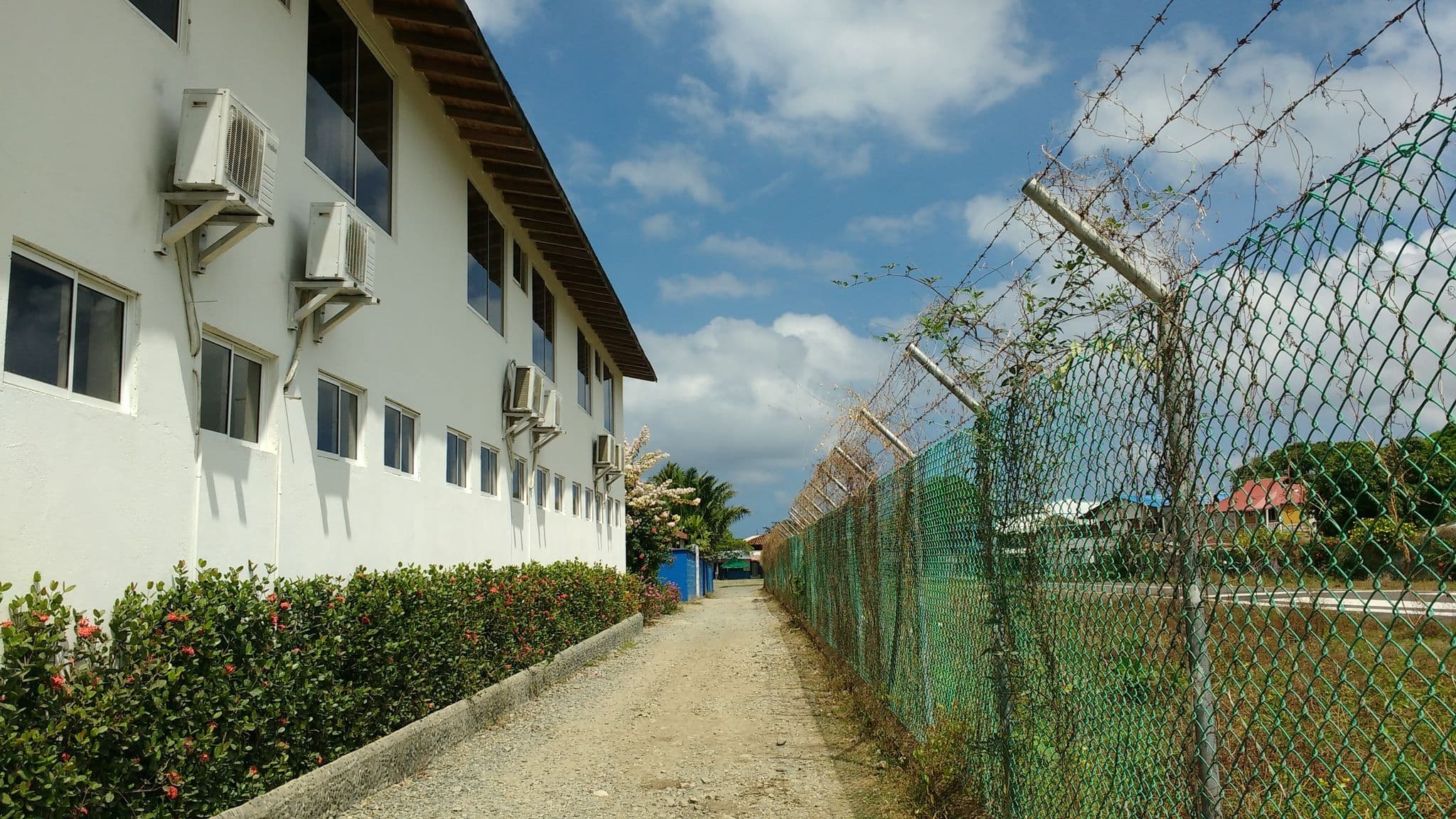Street view near Hostal Patio Bonito, Capurganá — © kleper (CC BY-SA · Mapillary)