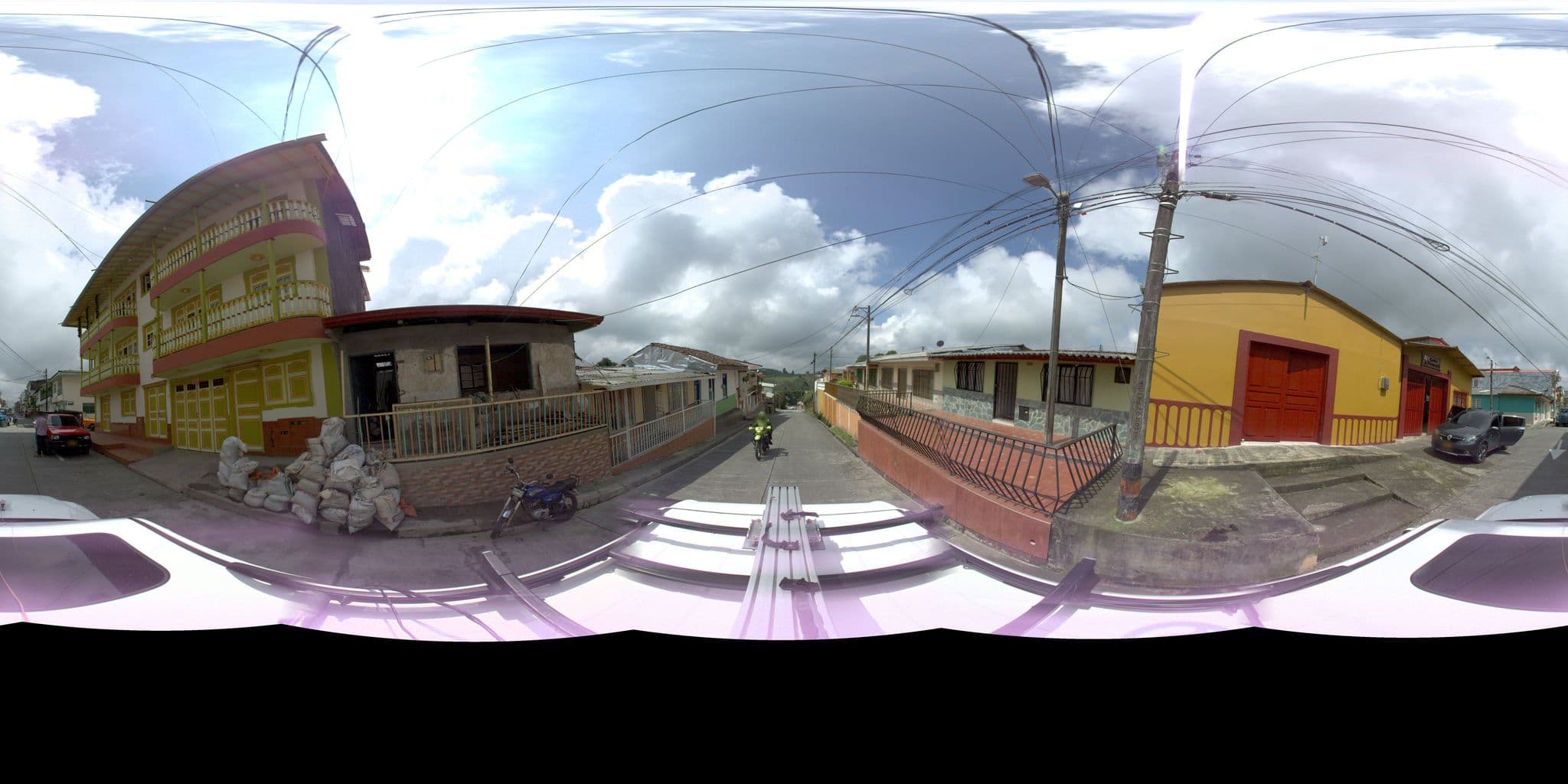 Street view near Hotel Encanto Filandia, Filandia — © sarahantos (CC BY-SA · Mapillary)