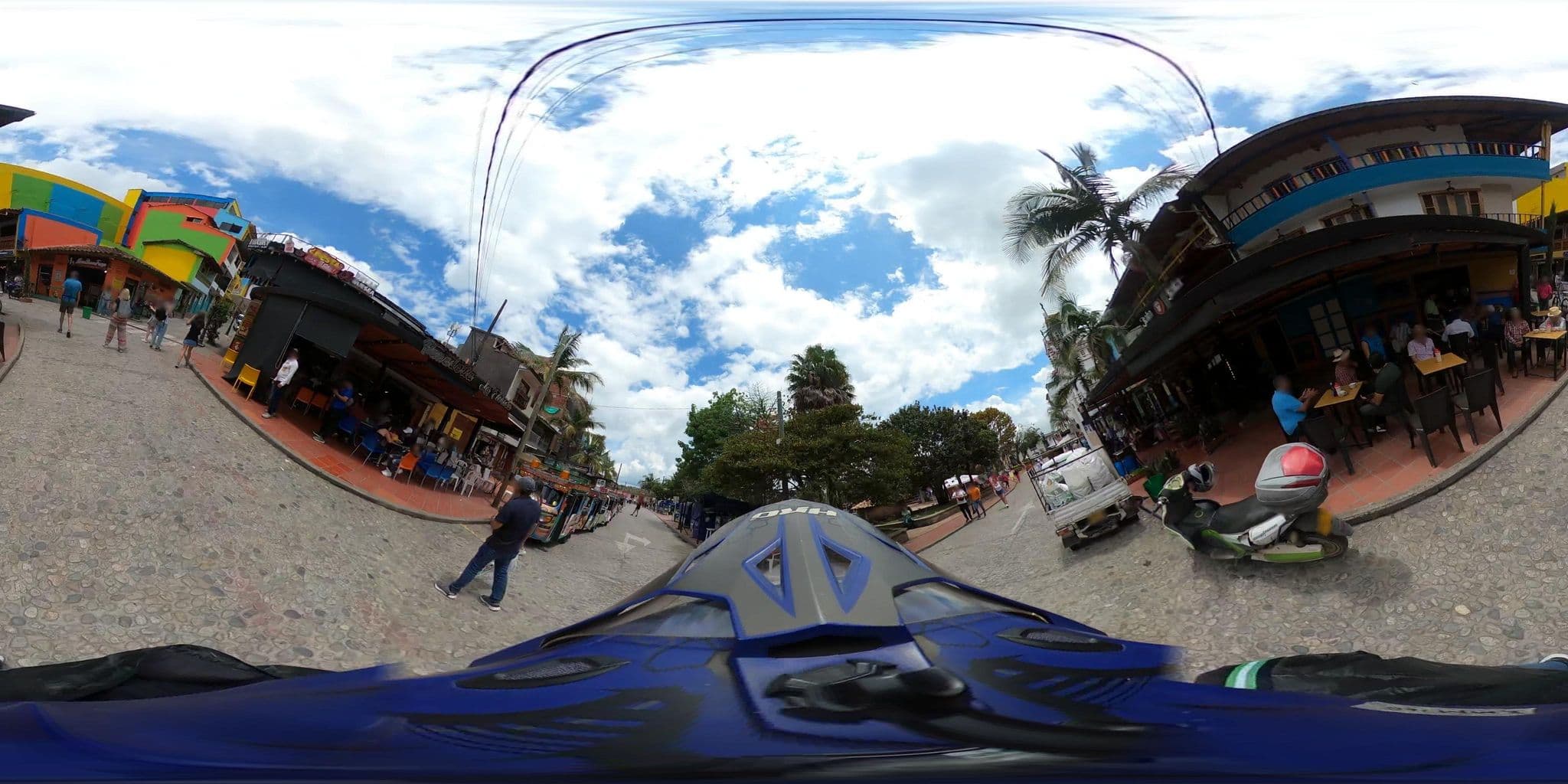 Street view near Nomada Hostal, Guatapé — © 360recorrido (CC BY-SA · Mapillary)