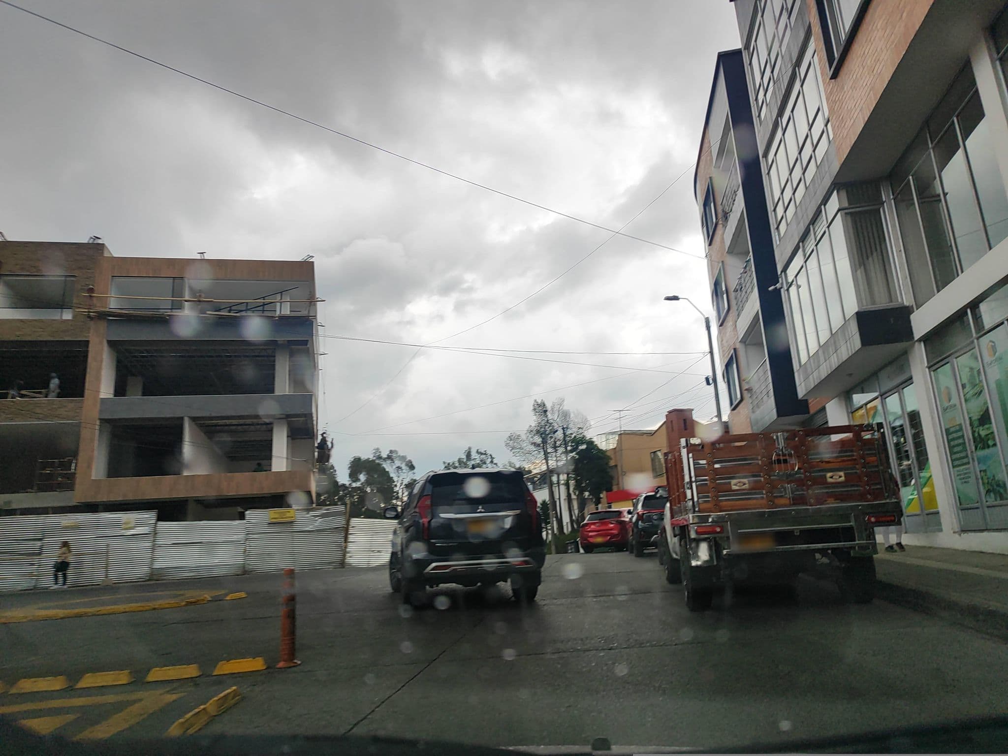 Street view near Entrenevados Hotel, Ipiales — © oscar_munoz1 (CC BY-SA · Mapillary)