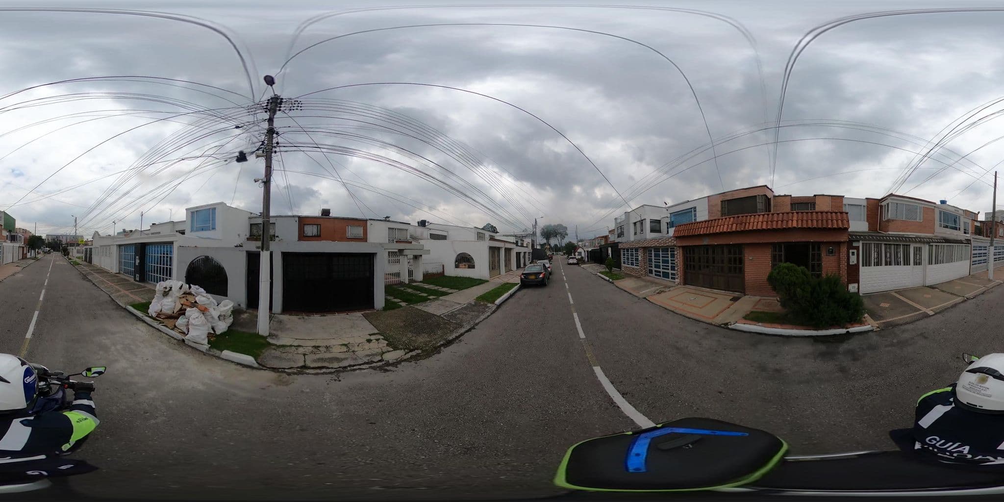 Street view near Hotel CGH Aeropuerto Boutique, Kennedy — © rbolivar (CC BY-SA · Mapillary)