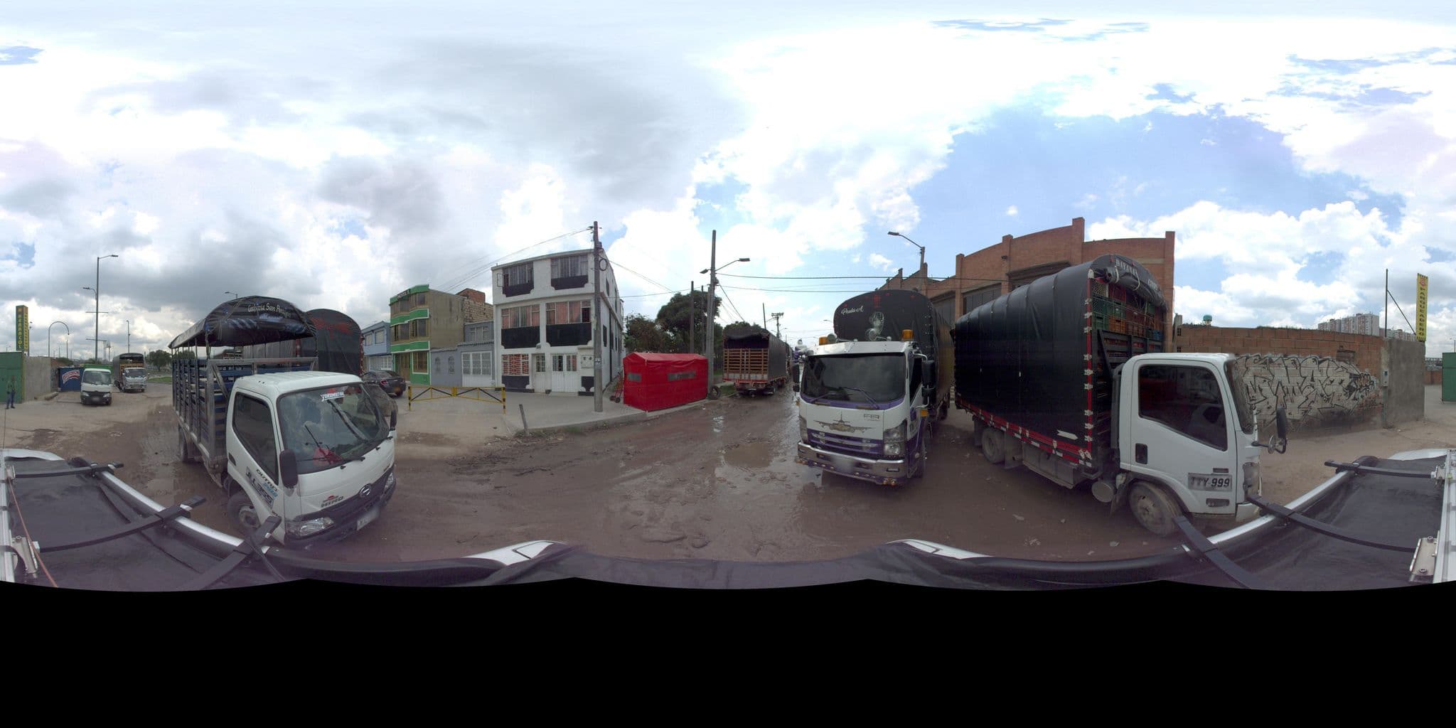 Street view near Hotel Casa Verde Corabastos, Kennedy — © sarahantos (CC BY-SA · Mapillary)