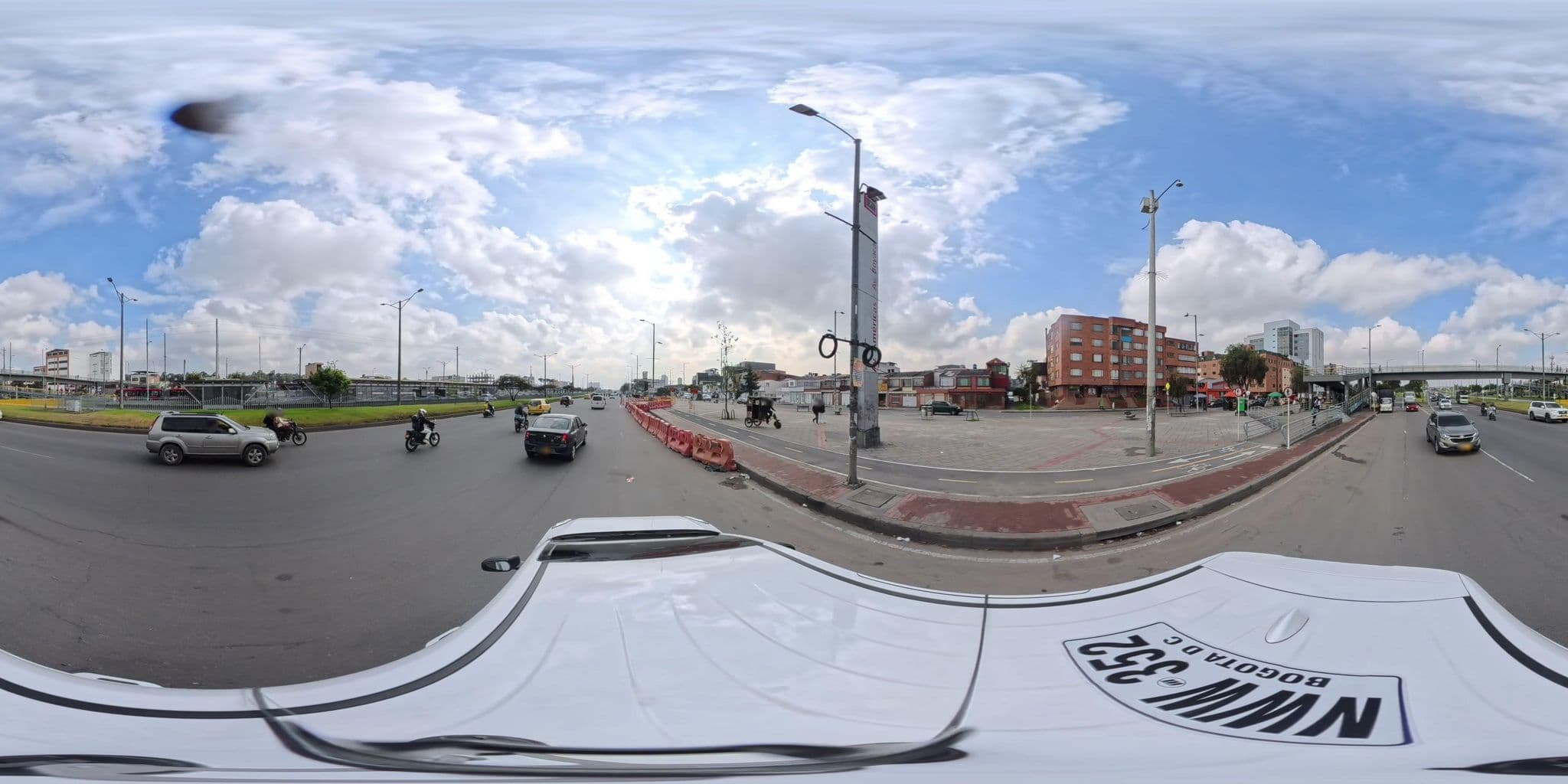 Street view near El amorcito, Kennedy — © cgalindop (CC BY-SA · Mapillary)