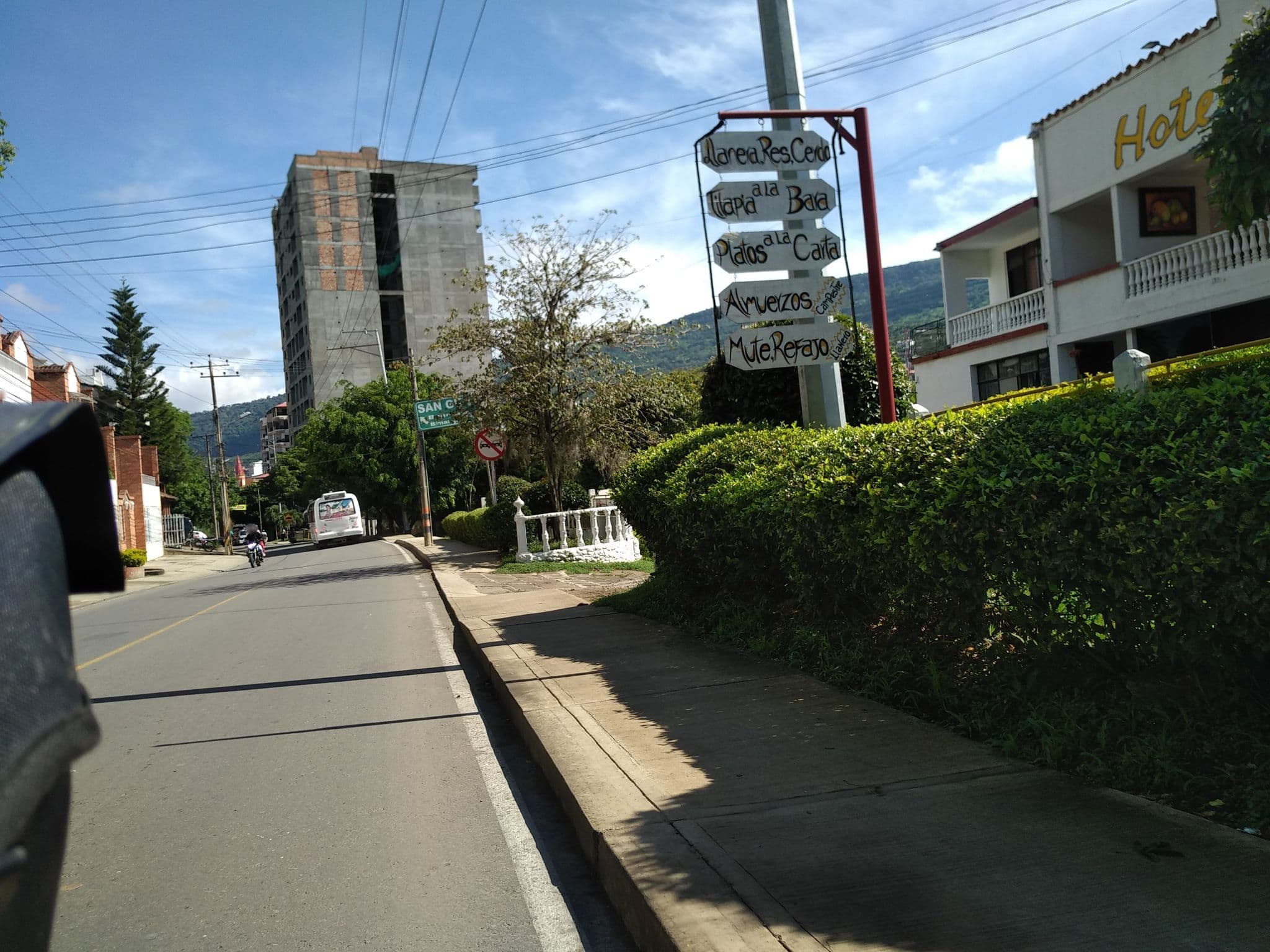Street view near Hotel Del Rio Campestre, San Gil — © nomadmapper (CC BY-SA · Mapillary)