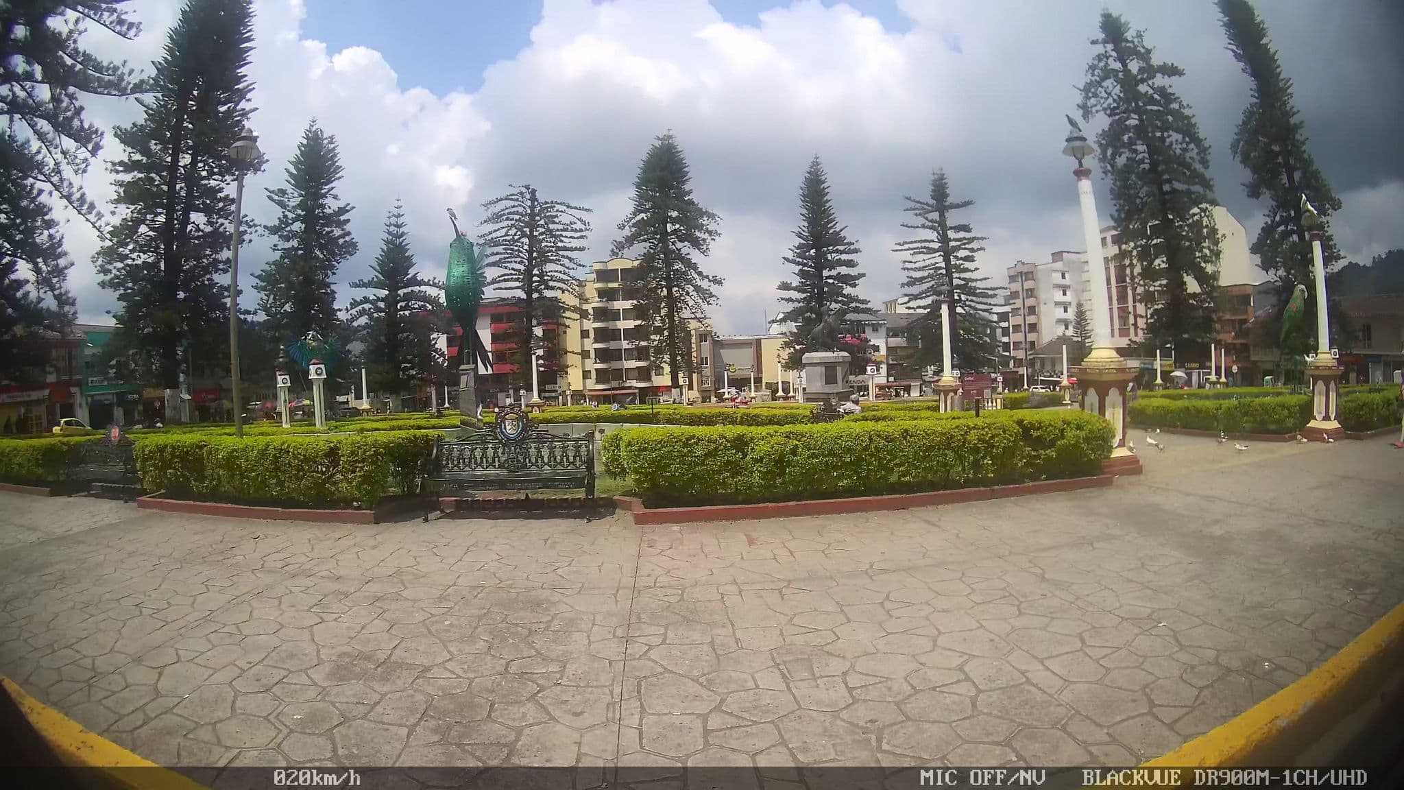 Street view near Hospedaje parque central, Santa Rosa de Cabal — © kaart_2 (CC BY-SA · Mapillary)