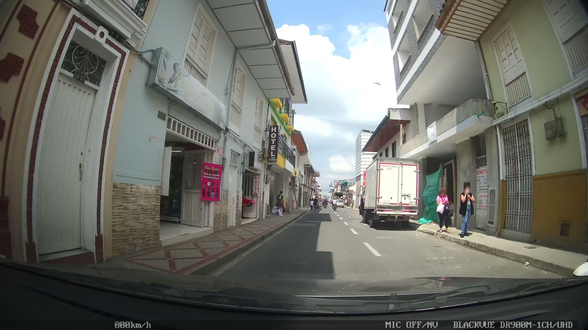 Street view near Hotel las flores, Santa Rosa de Cabal — © kaart_2 (CC BY-SA · Mapillary)