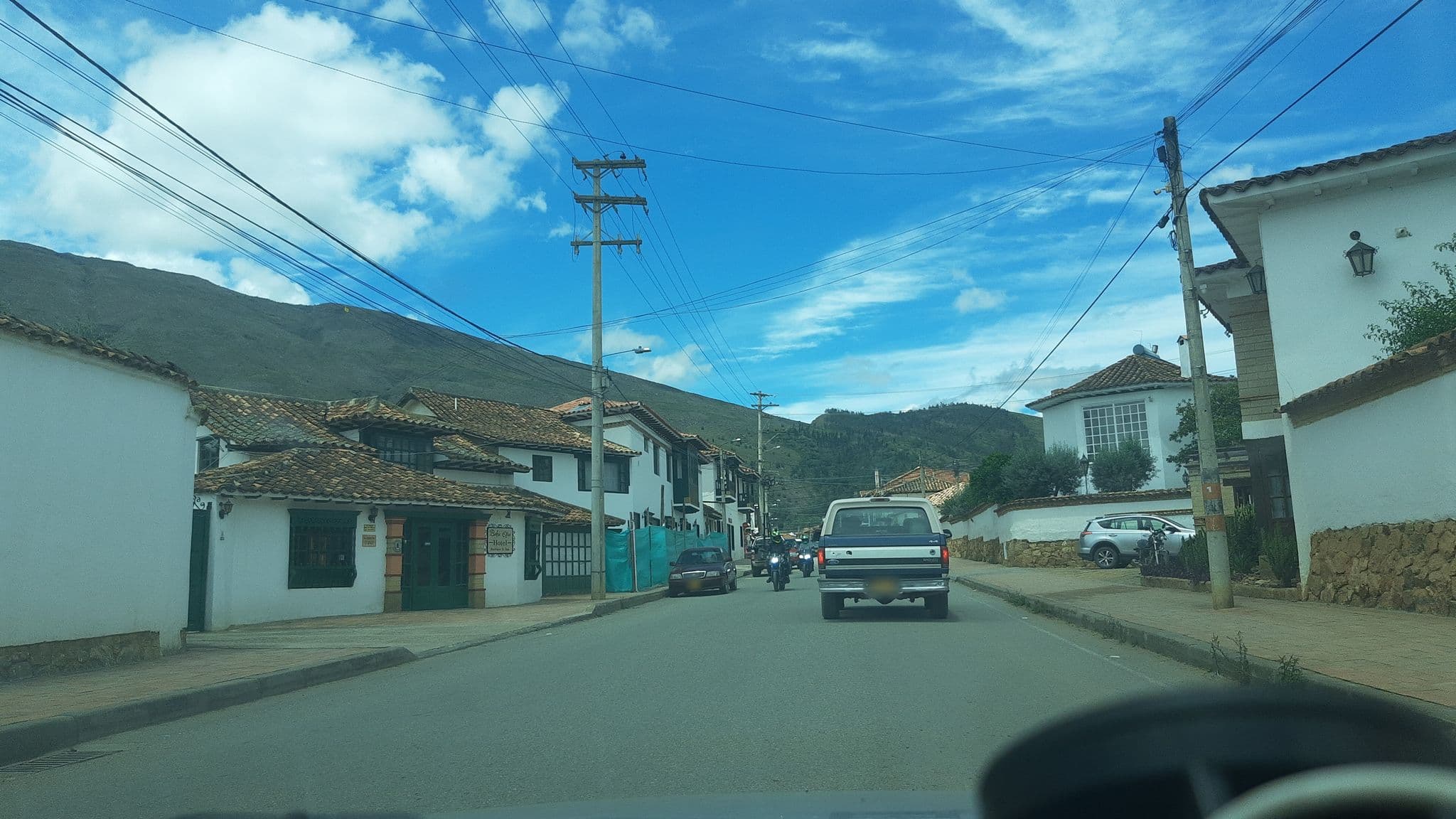 Street view near HOTEL BAHIA OLIVO BOUTIQUE Y SPA, Villa de Leyva — © luiscame (CC BY-SA · Mapillary)