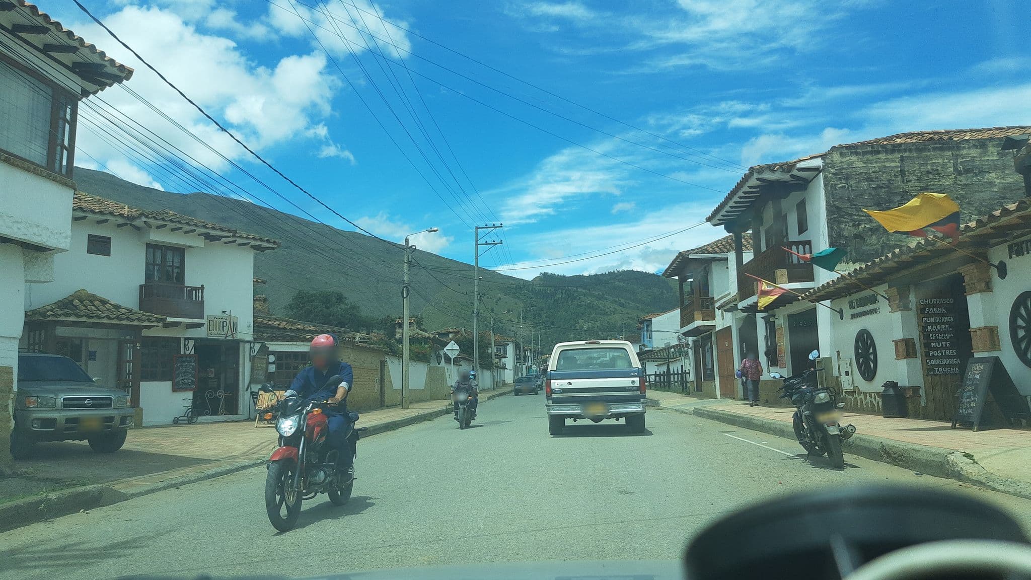 Street view near Hotel Aqua Vitae, Villa de Leyva — © luiscame (CC BY-SA · Mapillary)