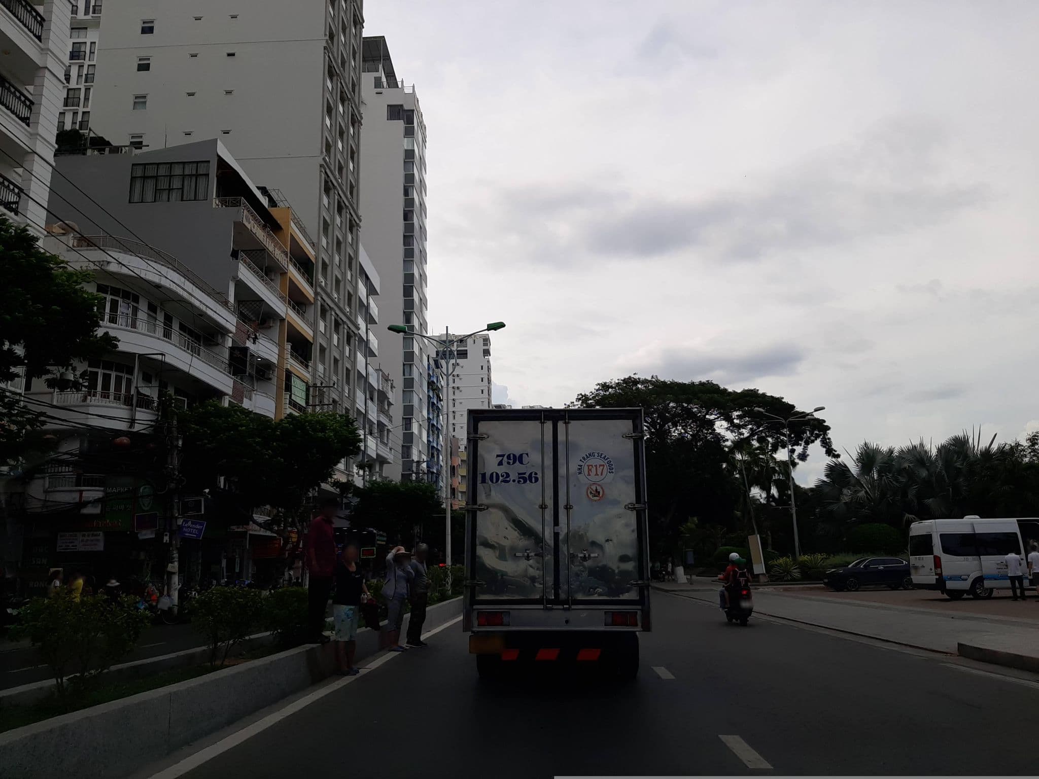Street view near Regalia Nha Trang Hotel, Nha Trang — © DriveWithHoang (CC BY-SA · Mapillary)