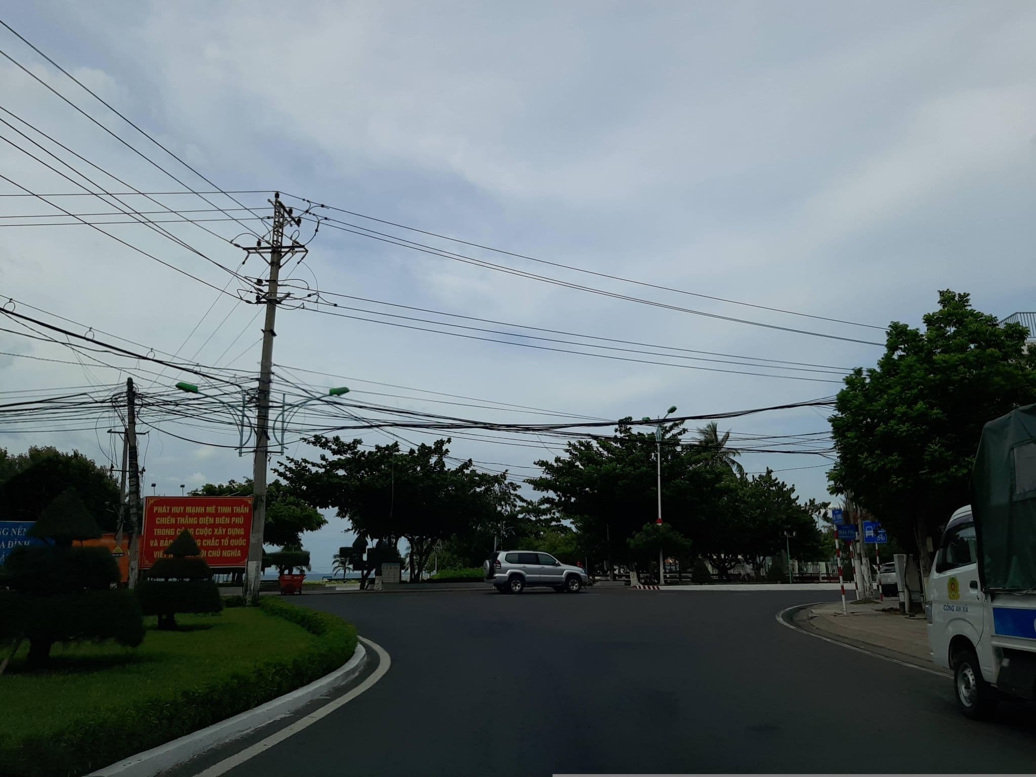 Street view near Vanda Hotel, Nha Trang — © DriveWithHoang (CC BY-SA · Mapillary)